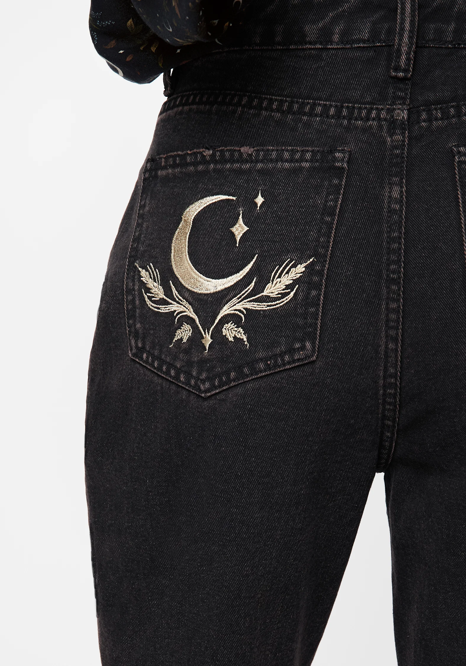 Abundia Embroidered Mom Jeans - Image 2