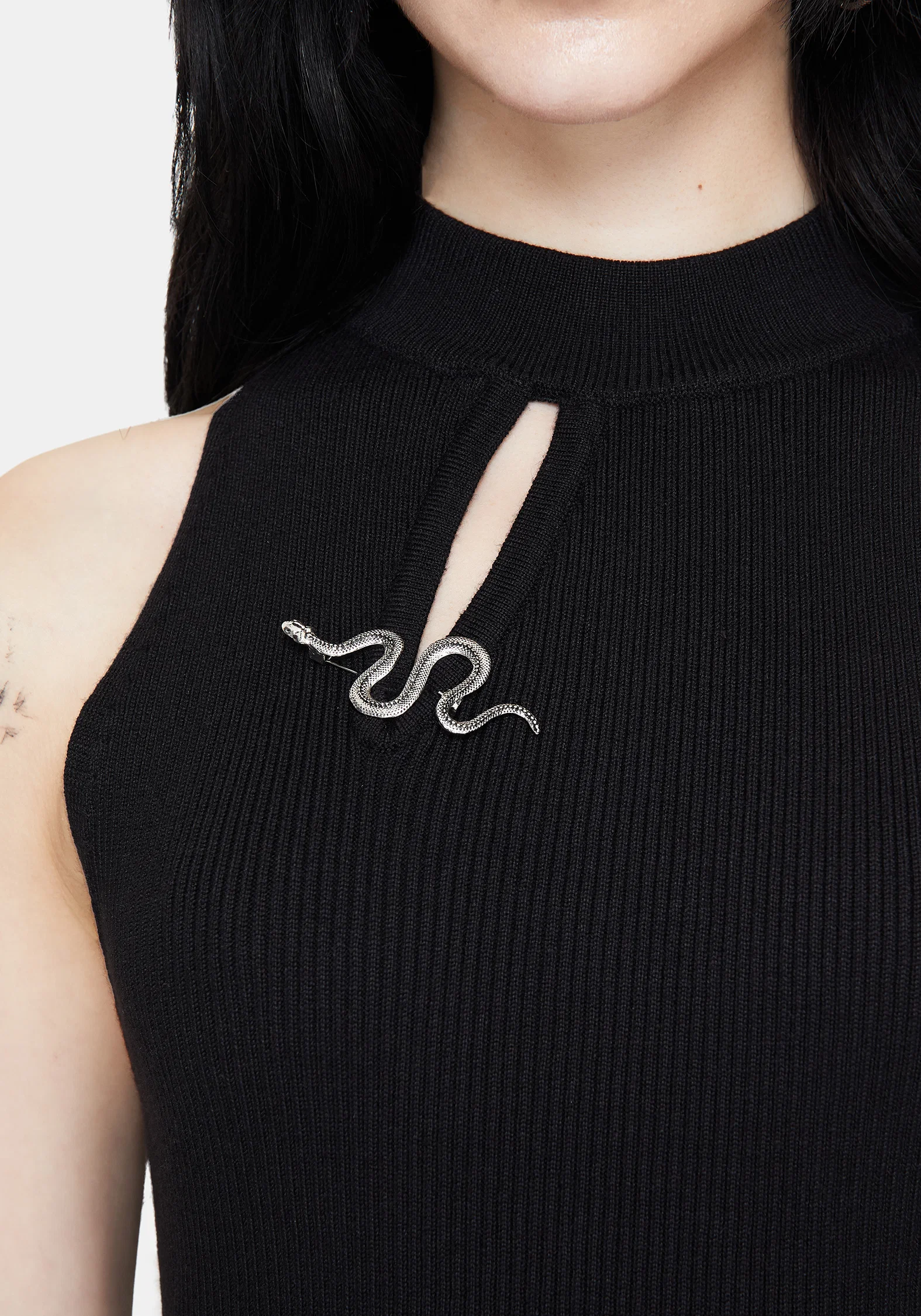 Apollo Snake Brooch Cut Out Detail Sleeveless Knit Top - Image 2