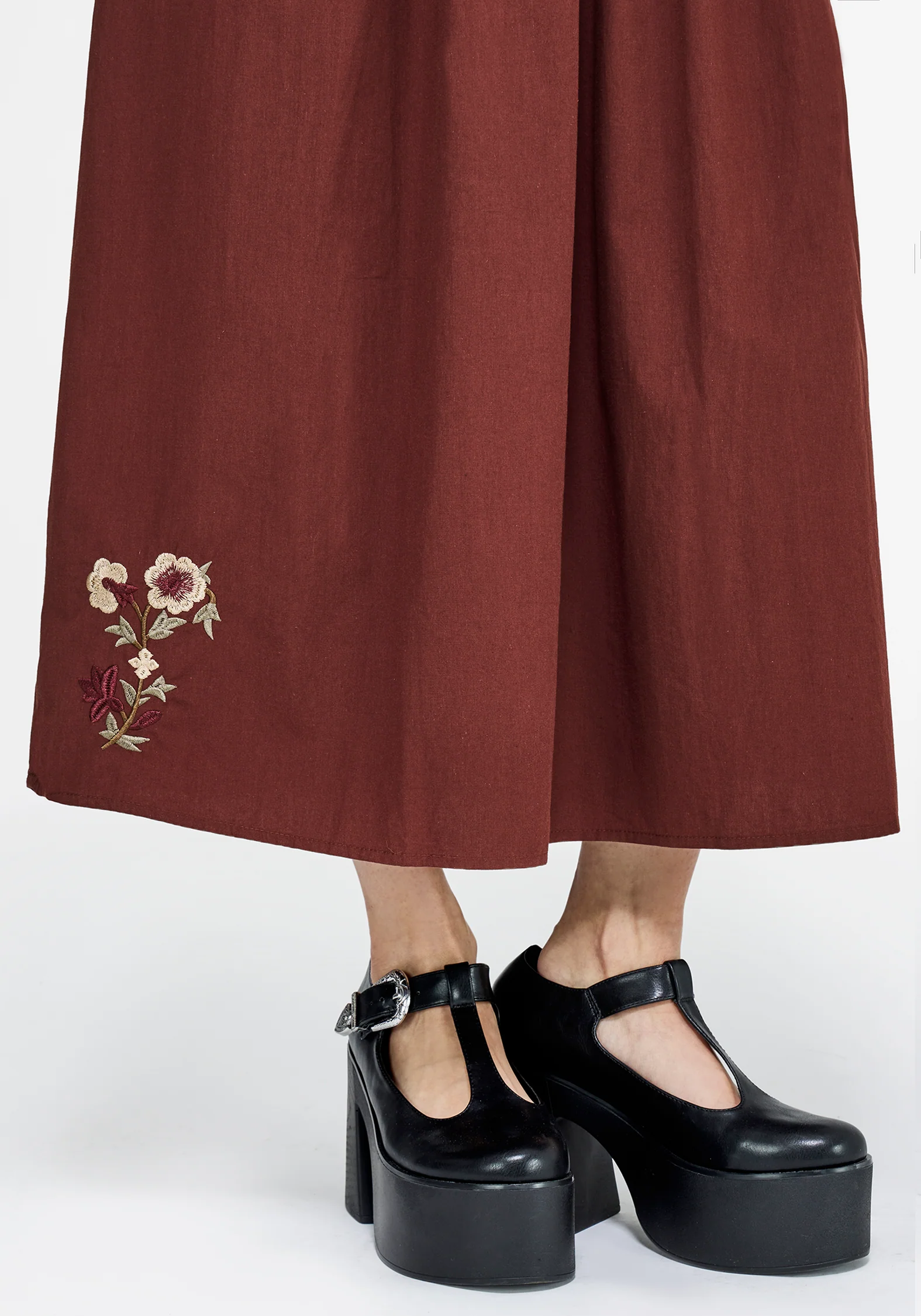 Arianwen Embroidered Puff Sleeve Midaxi Dress - Burgundy - Image 4