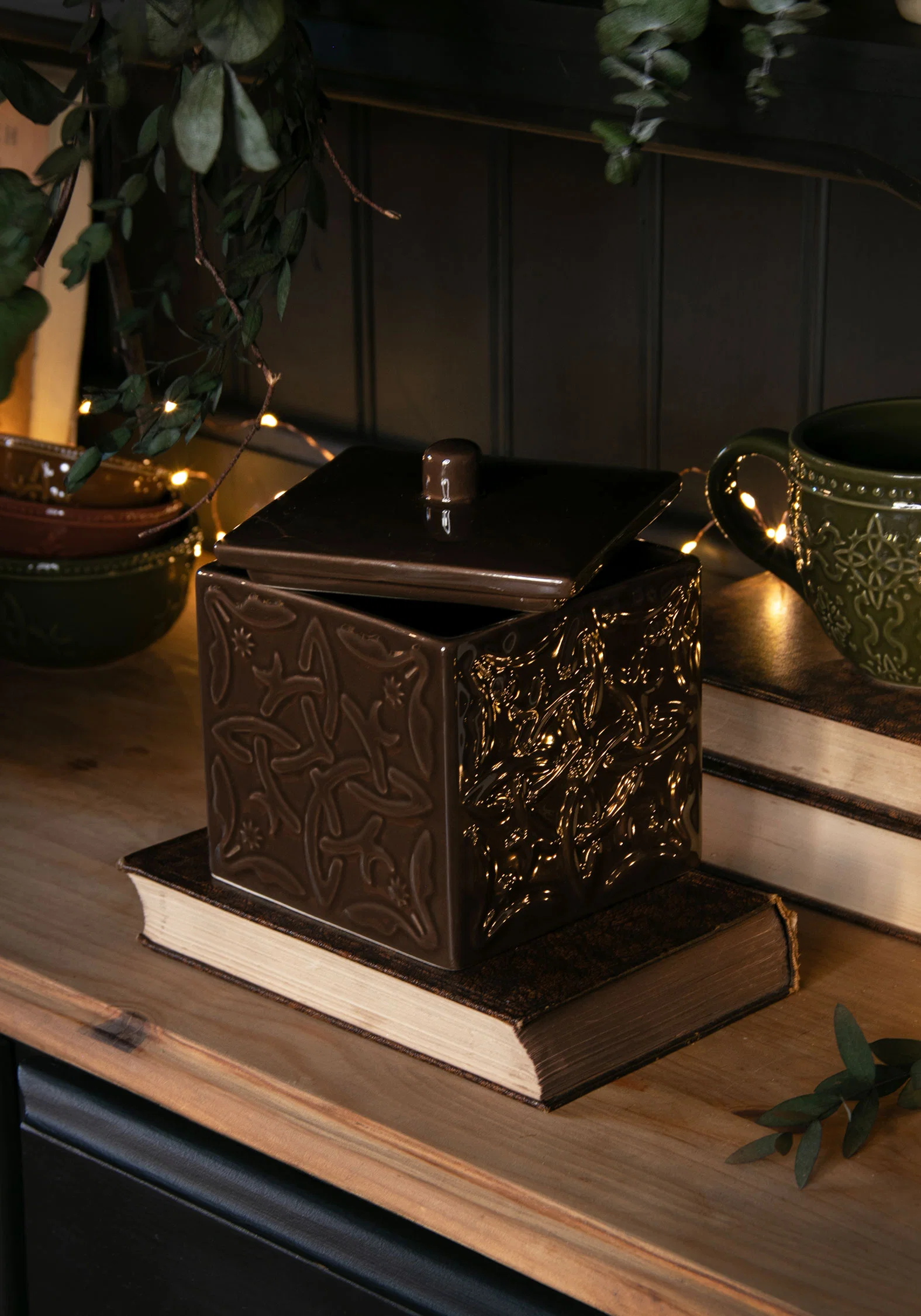 Ashwyn Witches Tile Trinket Pot - Image 2