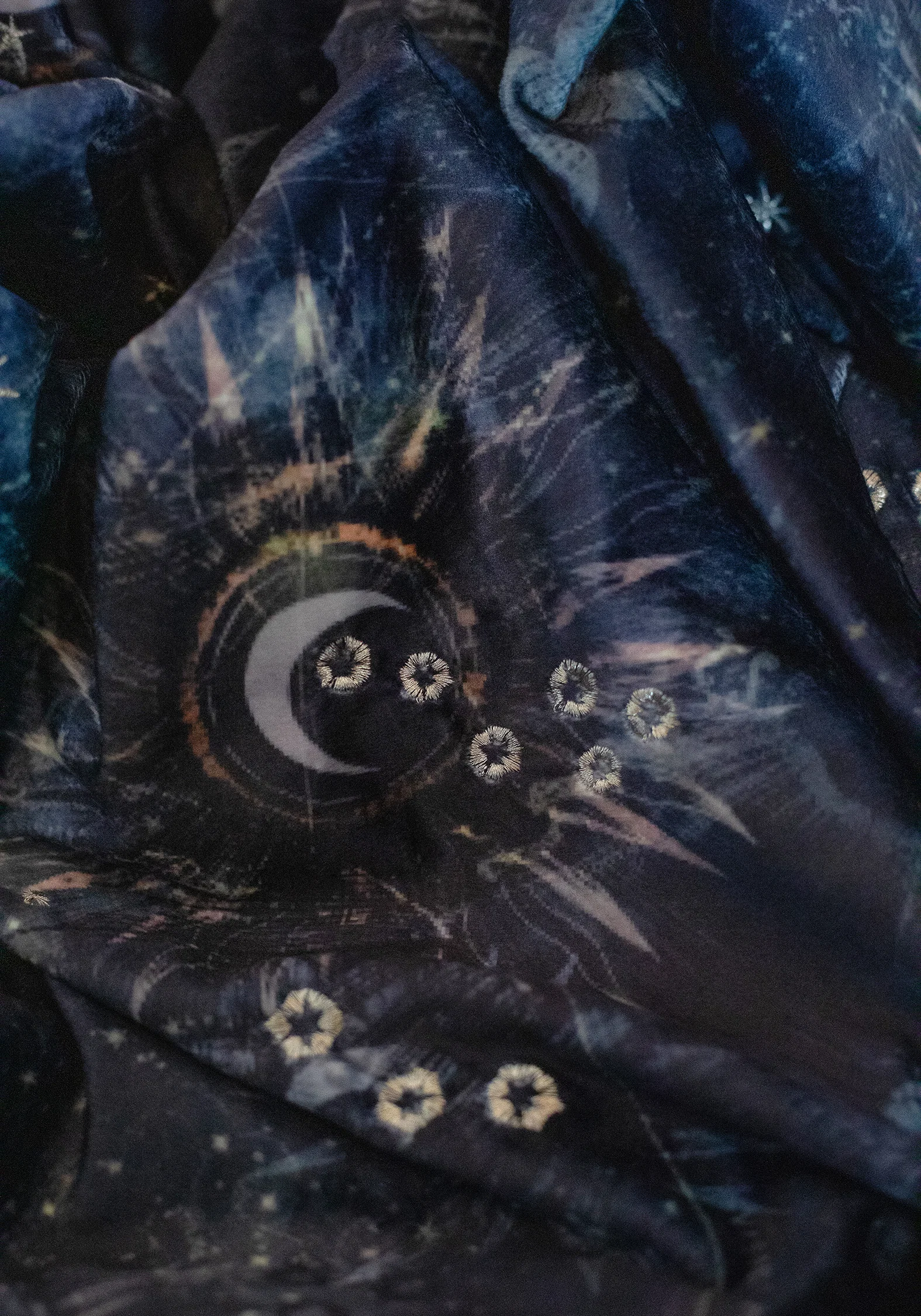 Astrevia Velvet Celestial Tassel Blanket - Image 3