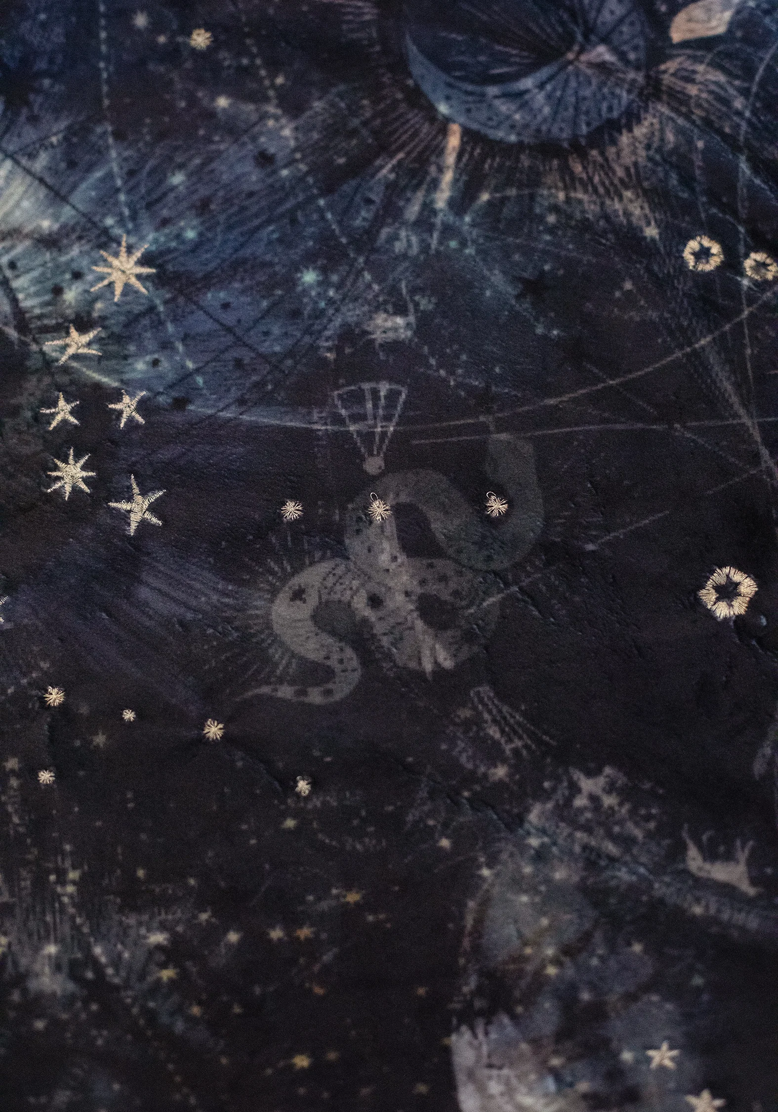Astrevia Velvet Celestial Tassel Blanket - Image 5