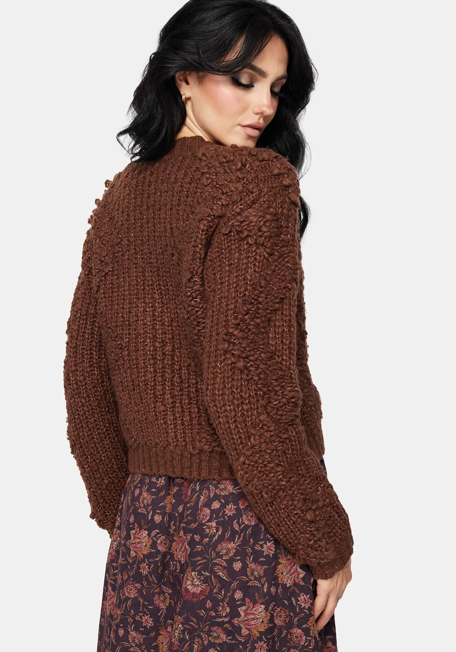 Aubrell Wave V-Neck Knit Cardigan - Image 3