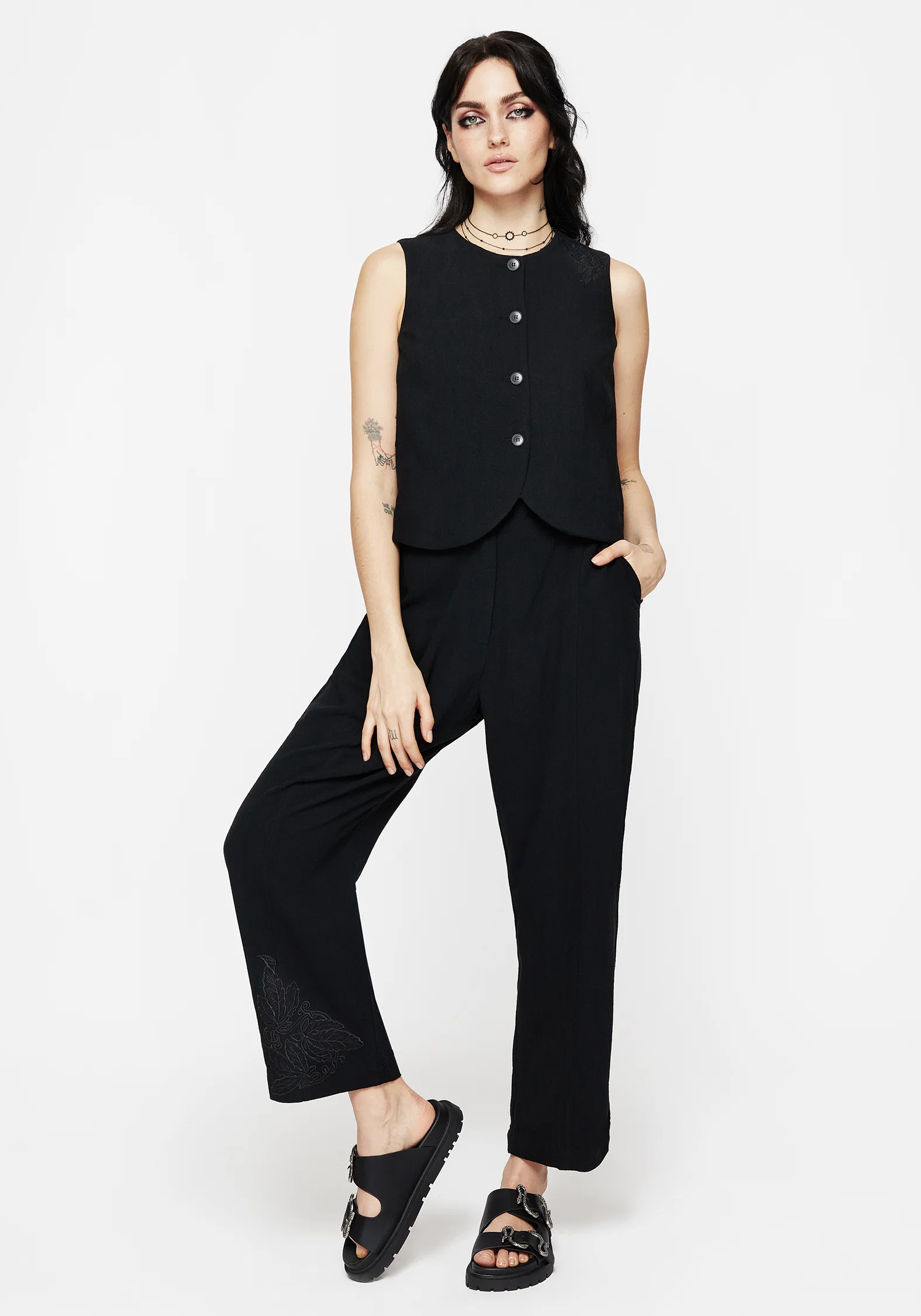 Aya Embroidered Linen Blend Button Front Waistcoat - Image 4
