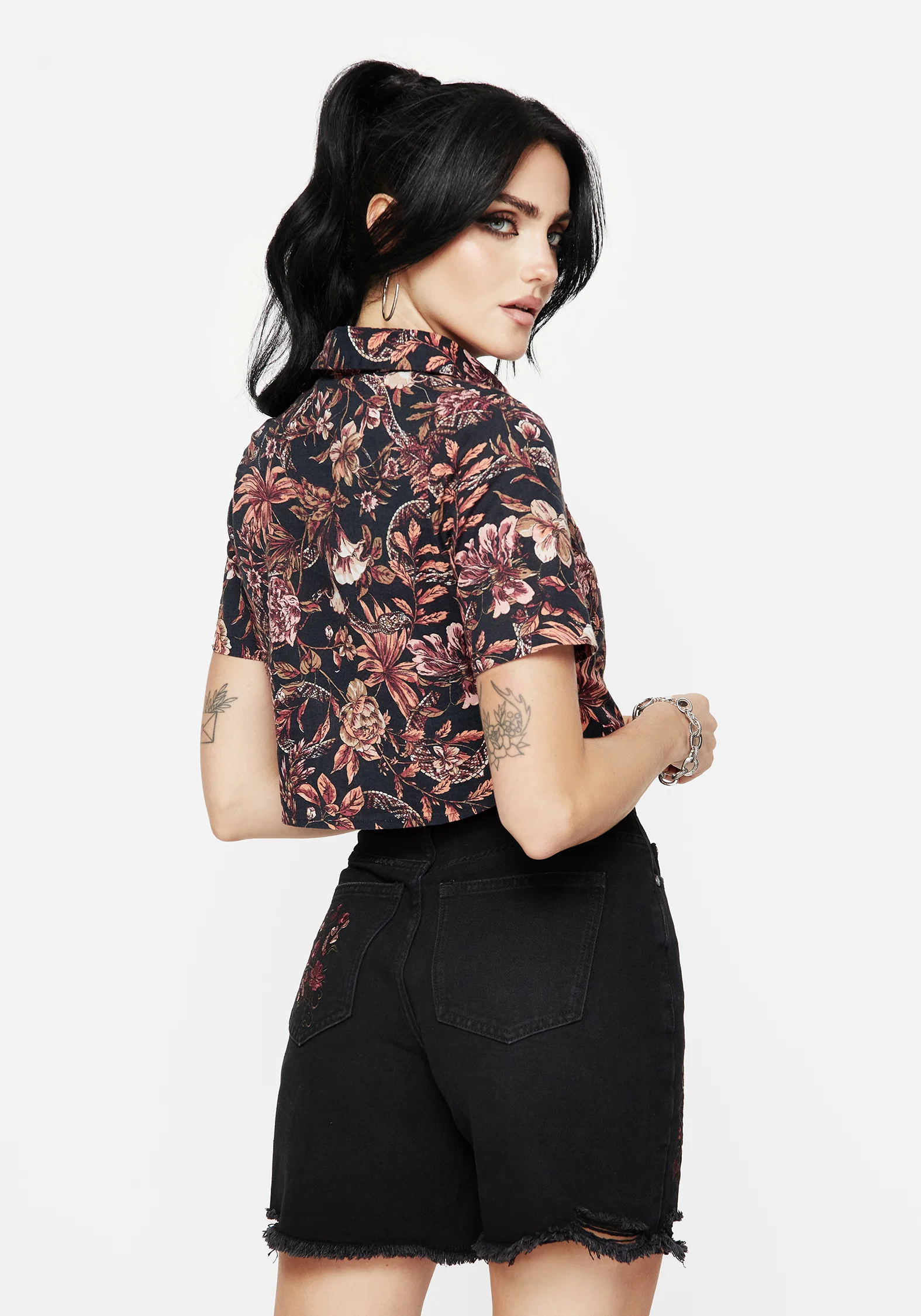 Bashe Cotton Floral Snake Print Short Sleeve Shirt - Image 3