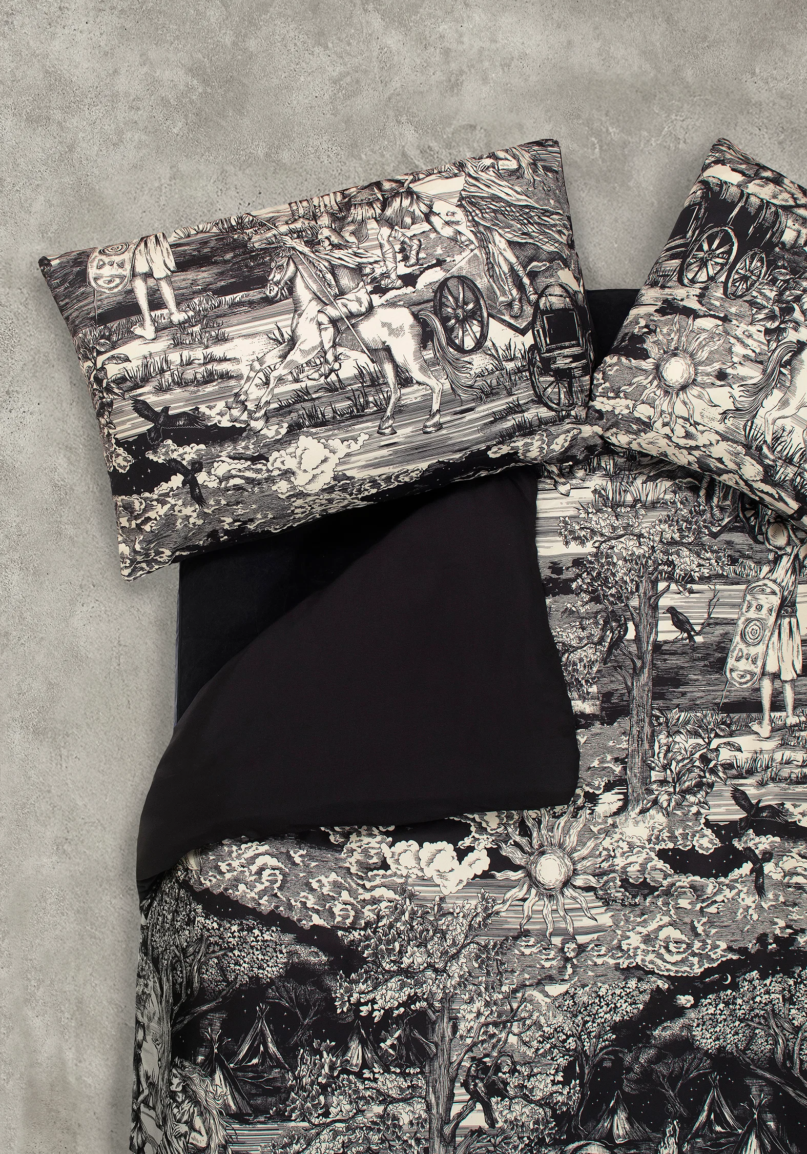 Boudicca Bedding Set (UK Double) - Image 2
