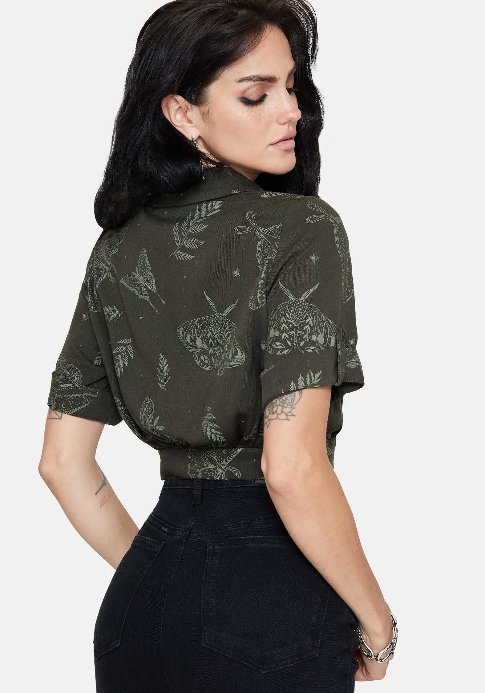 Callopistria Moth Print Short Sleeve Crop Shirt - Green - Image 3
