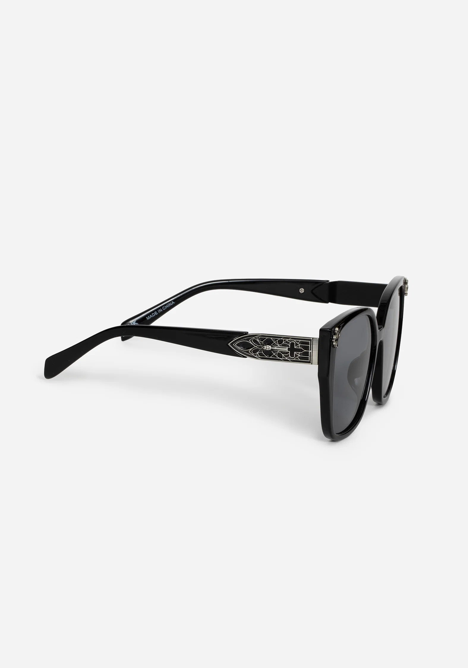 Cathedral Oversized Sunglasses - Image 5