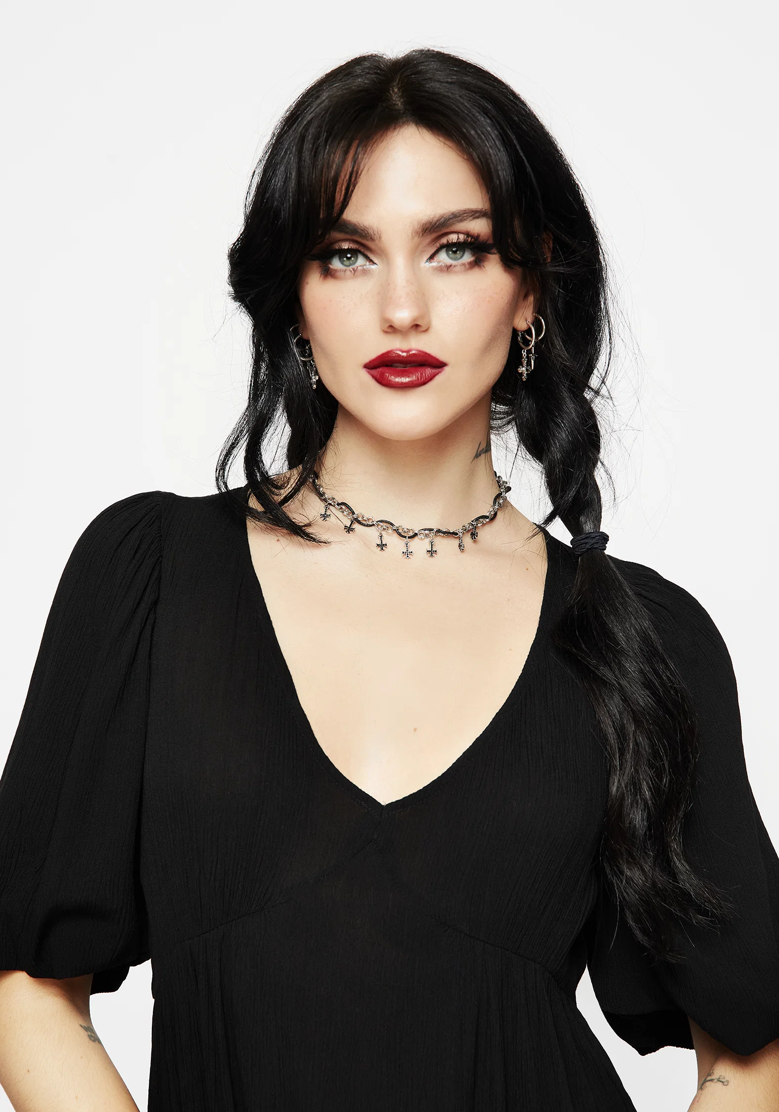 Catkin Cord Weave Cross Choker - Image 4
