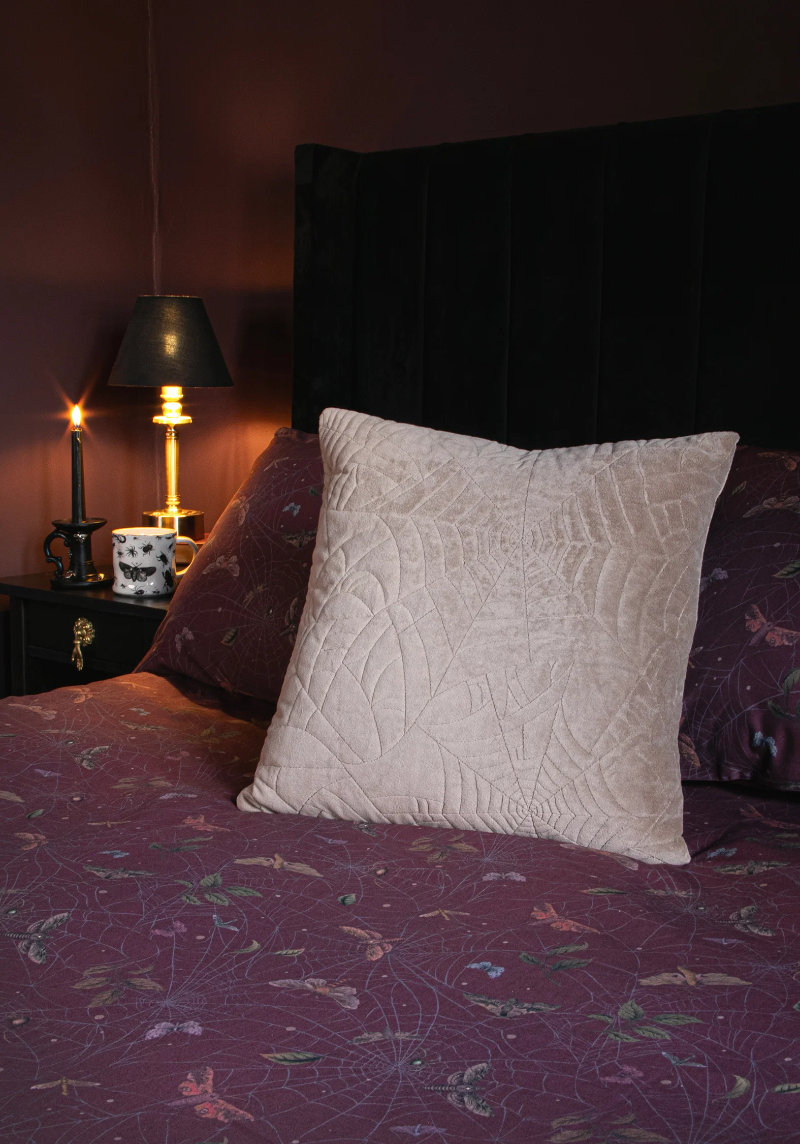 Celia Moth Web Bedding (UK King) - Image 6