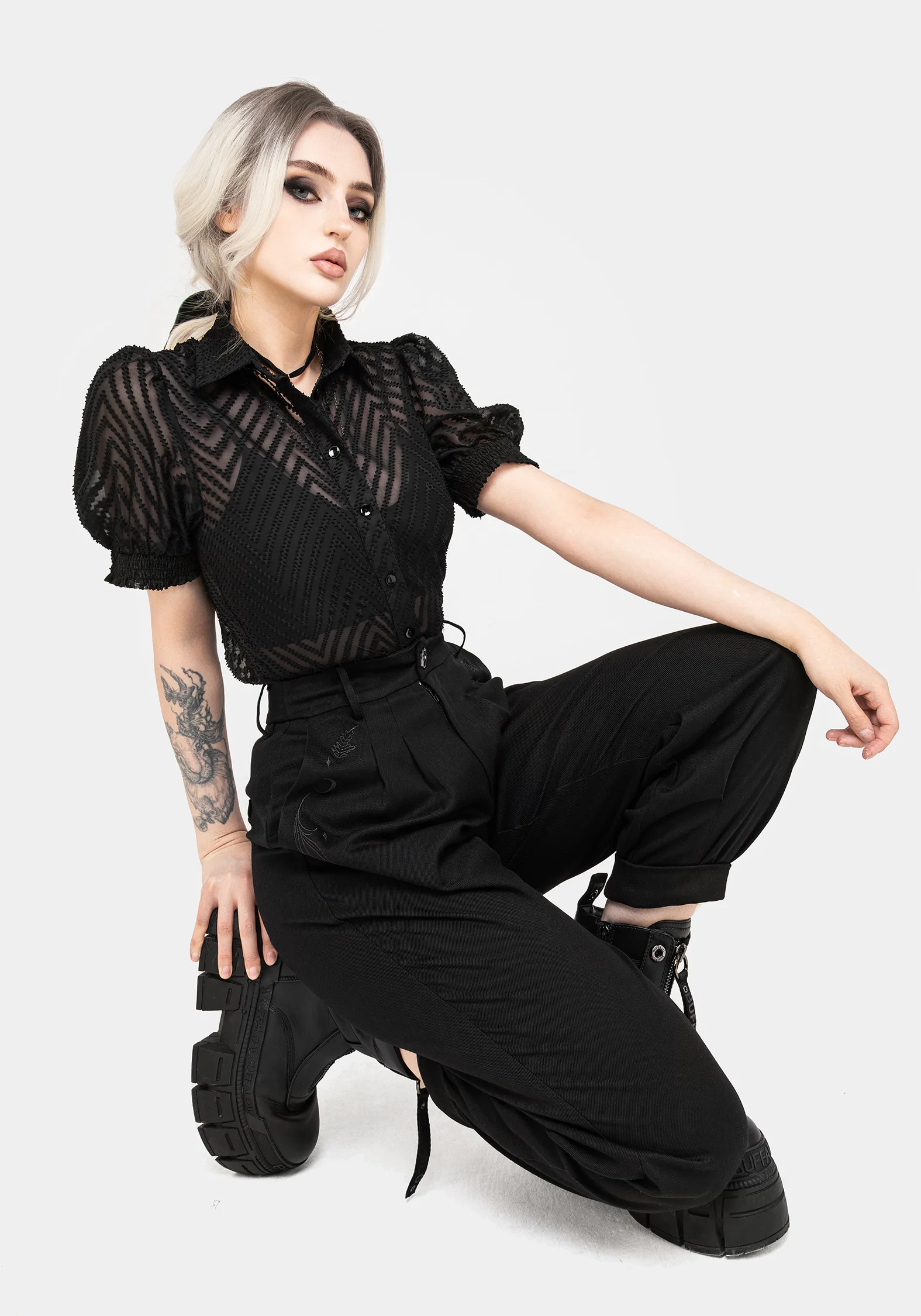 Chevron Button Up Blouse Top - Image 7