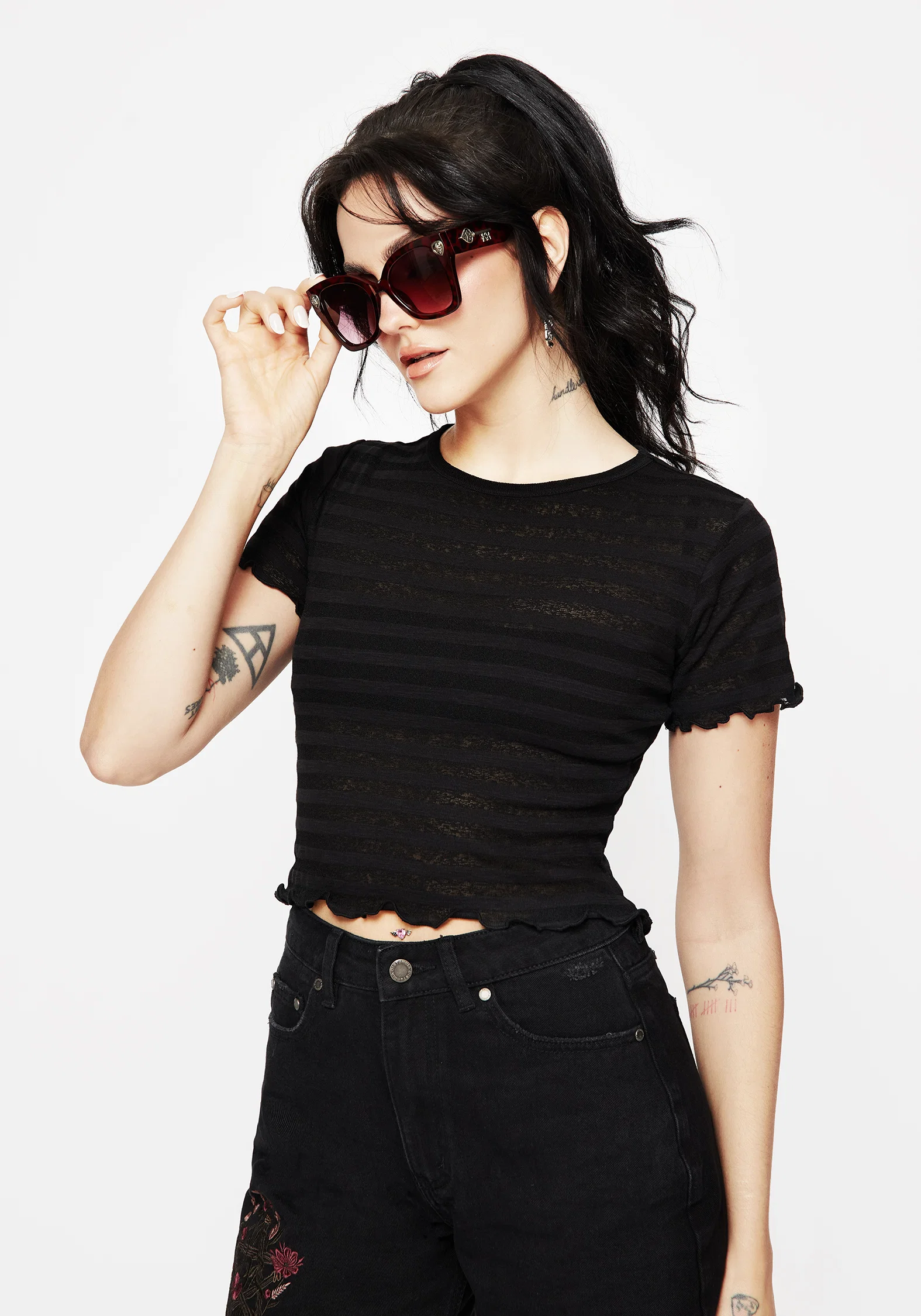 Claustrum Gothic Key Tortoiseshell Sunglasses - Red - Image 5