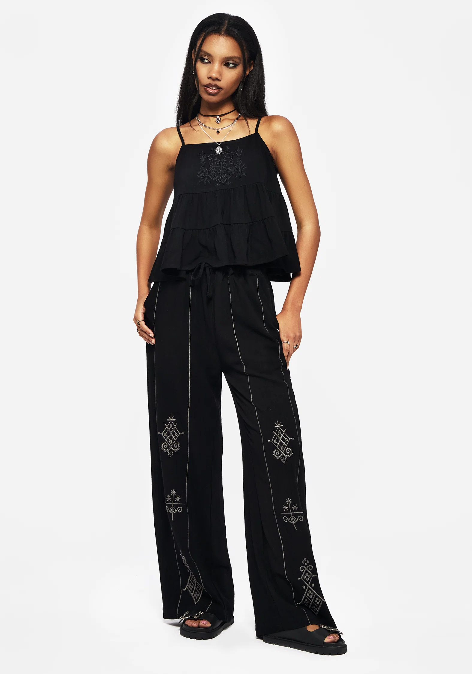 Cordata Linen-Blend Embroidered Tiered Cami Top - Black - Image 3