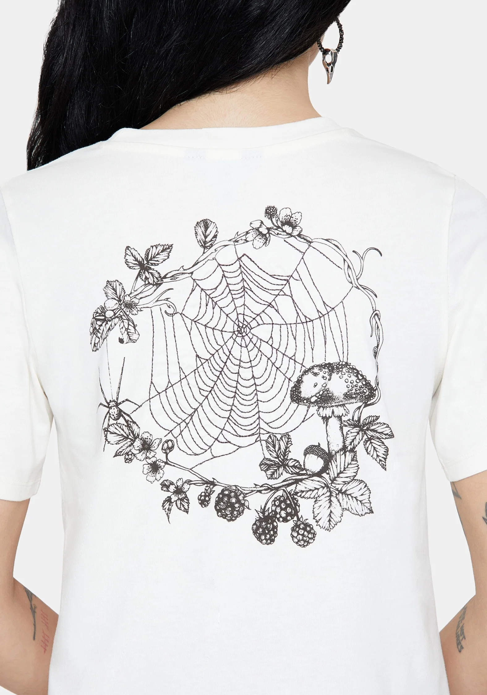 Cynthia Spider Web Graphic Cotton T-Shirt - Image 4