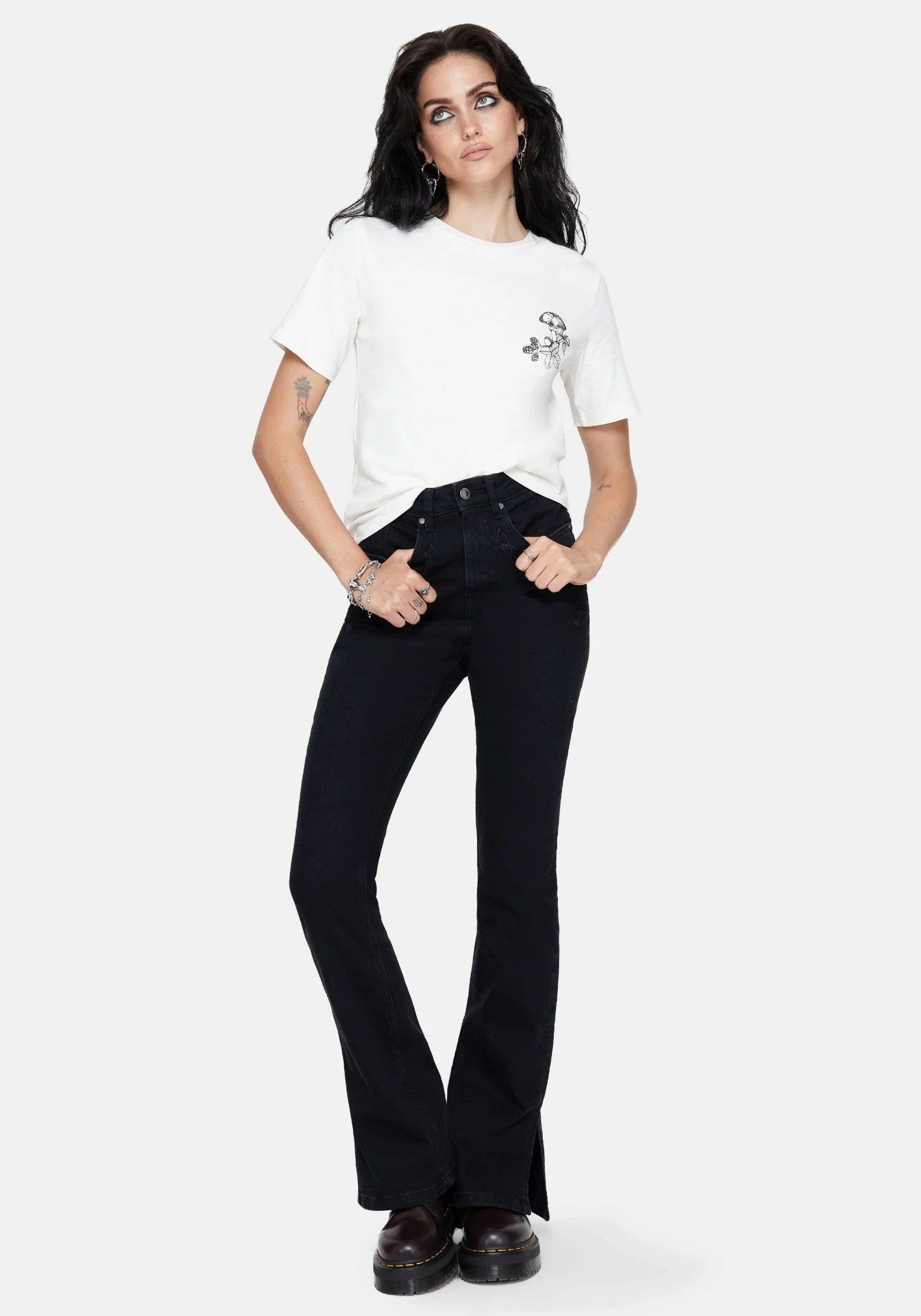 Cynthia Spider Web Graphic Cotton T-Shirt - Image 5