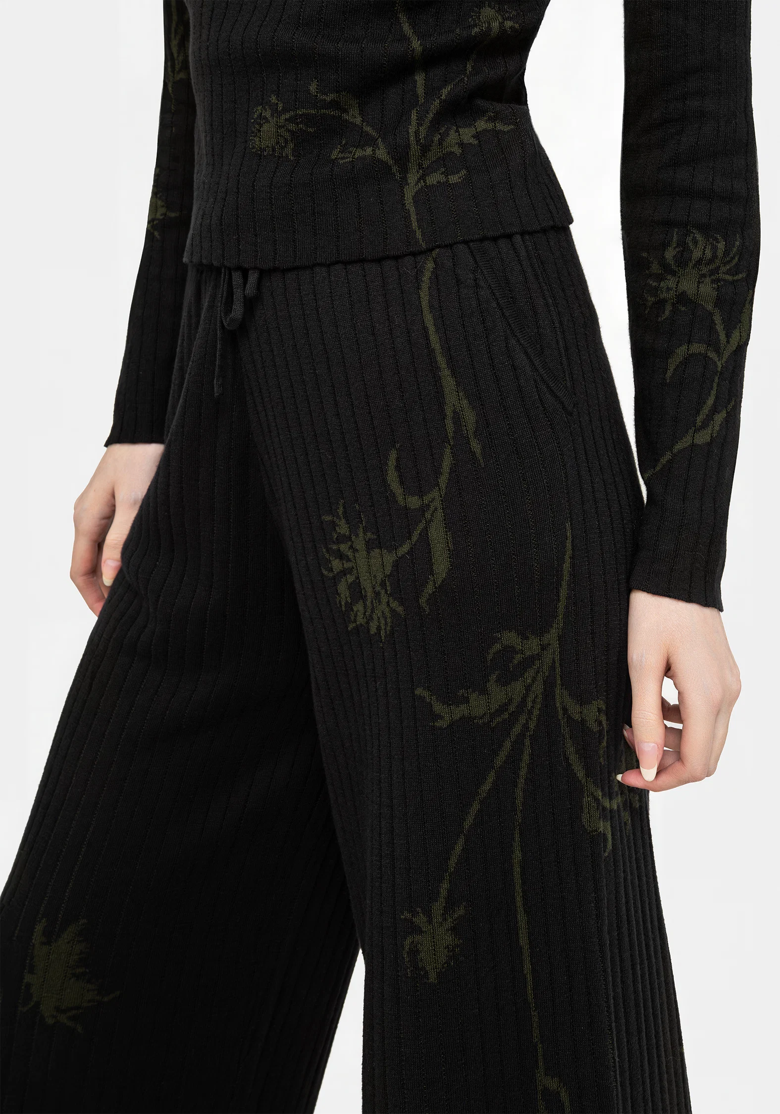 Diastella Floral Jacquard Rib Knit Trousers - Image 2
