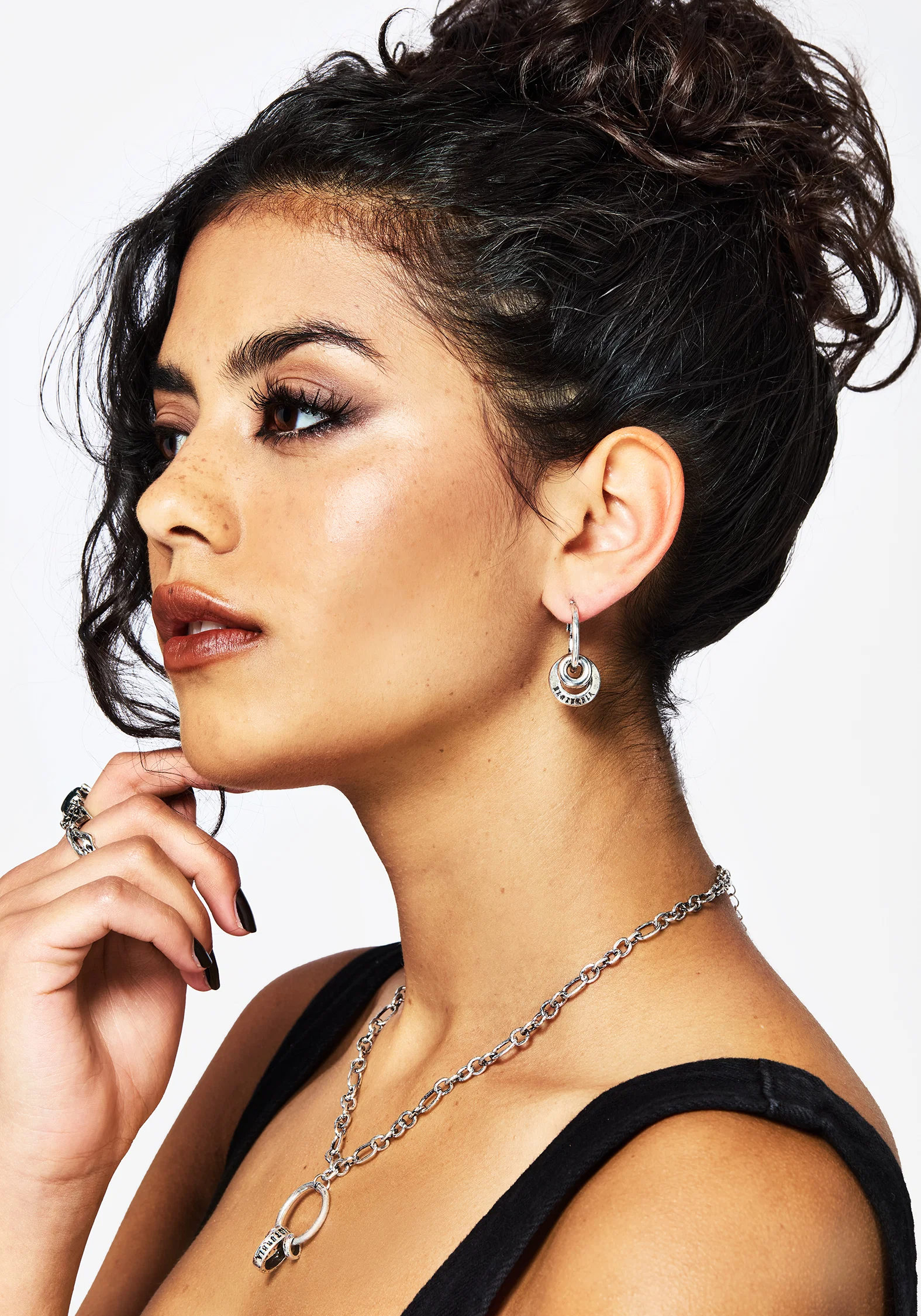 Disturbia Ring Hoop Earrings - Image 5