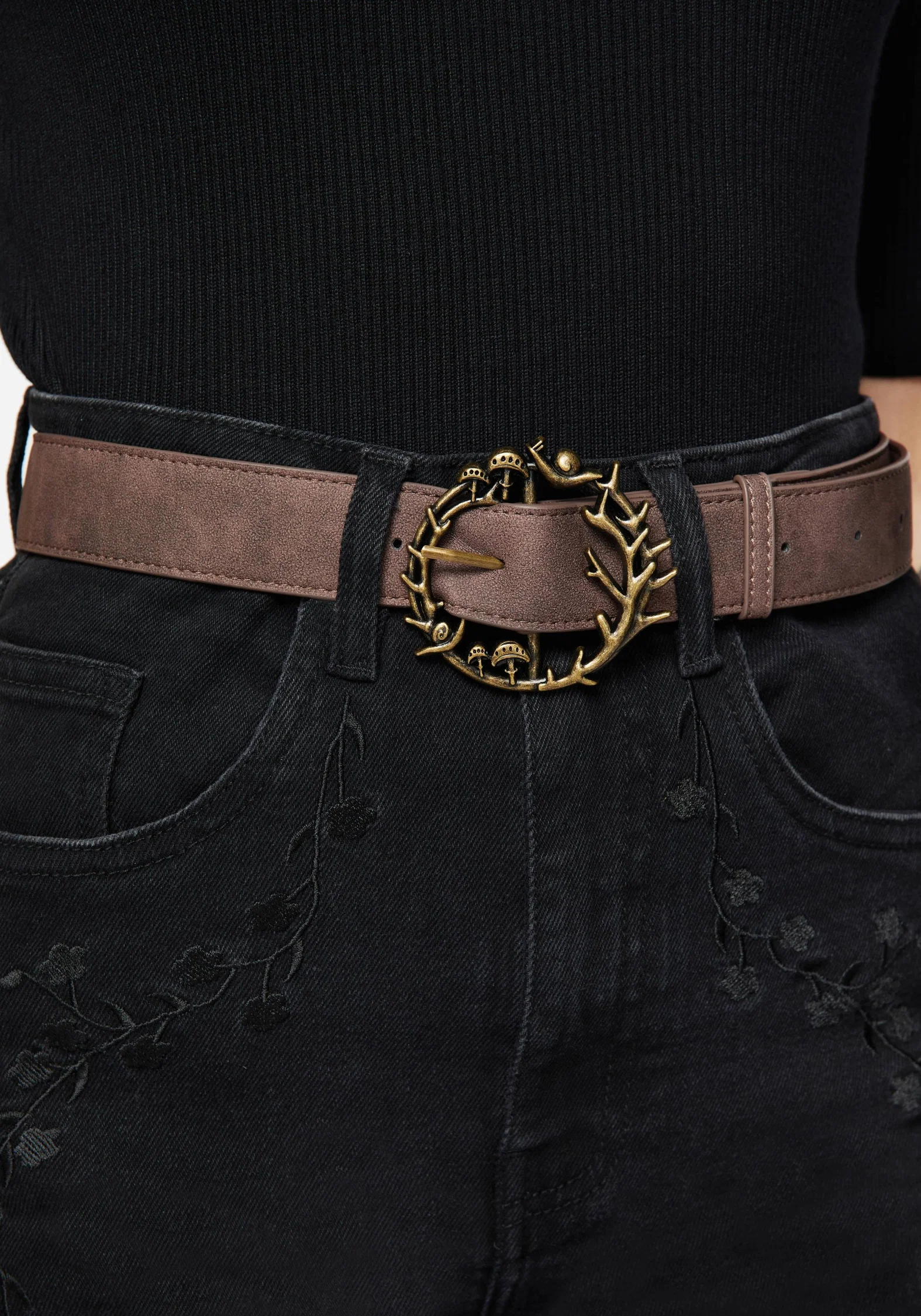 Eira Mushroom Buckle Belt - Image 3