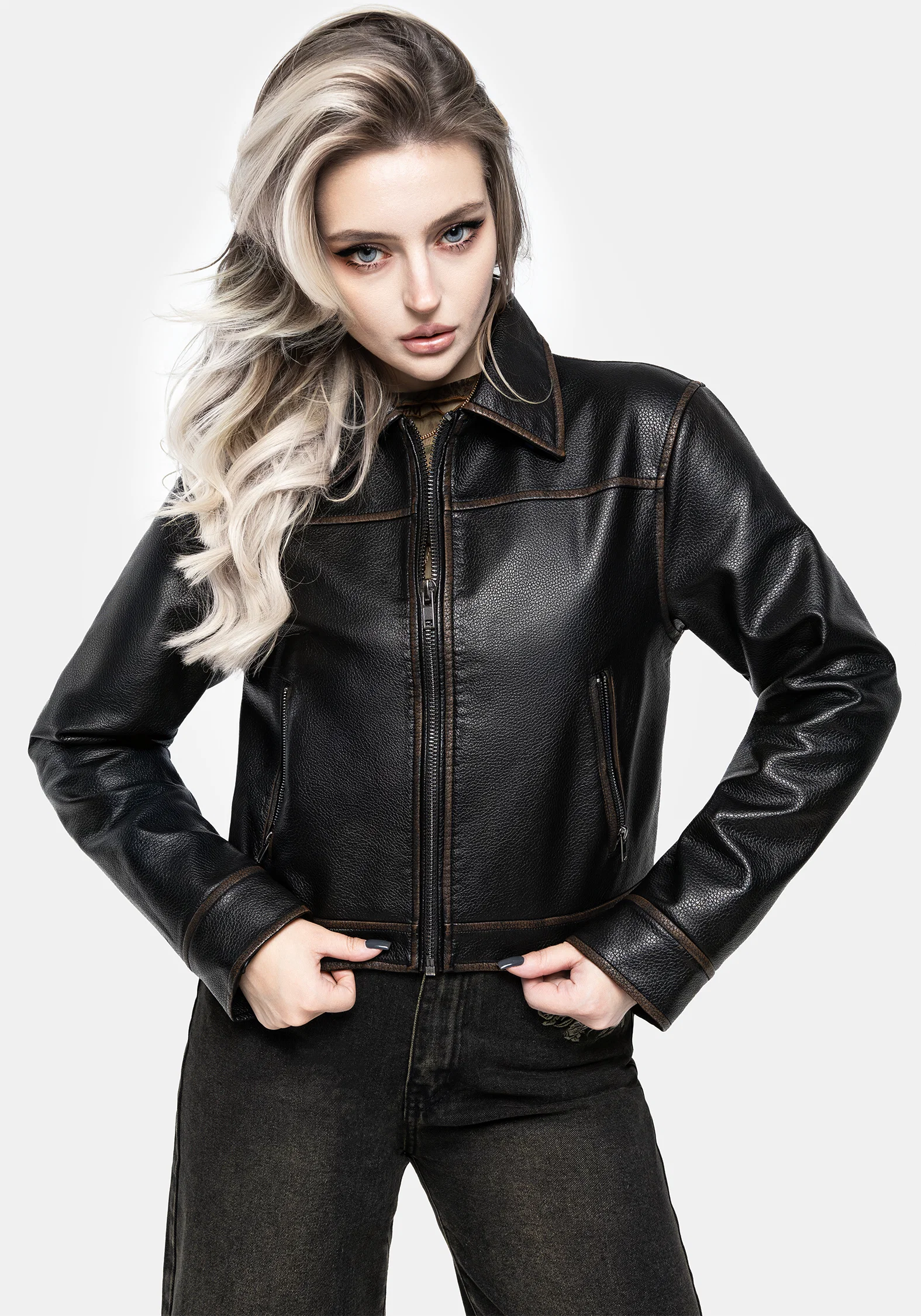 Ermania Crop Faux Leather Jacket - Image 10