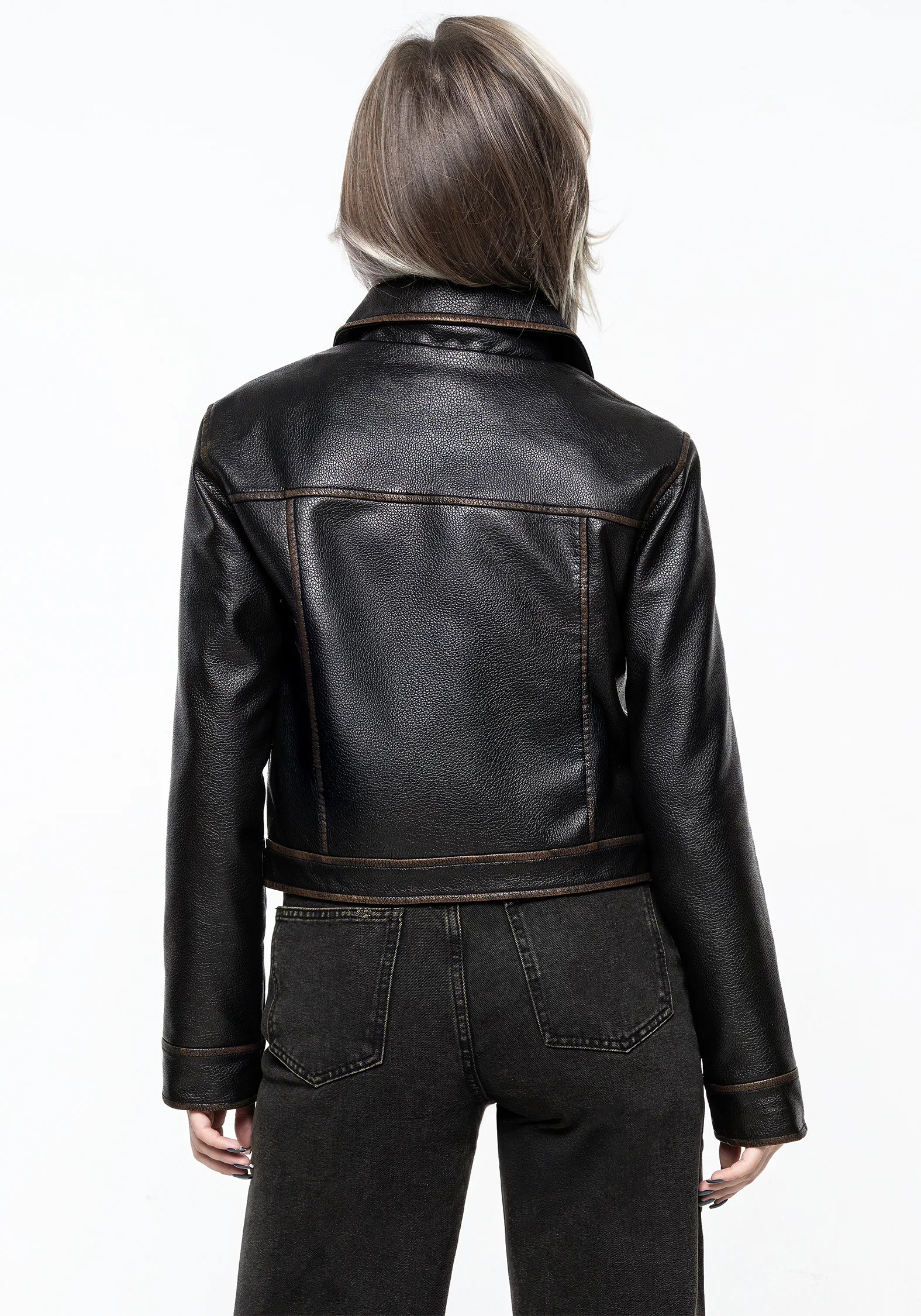Ermania Crop Faux Leather Jacket - Image 3