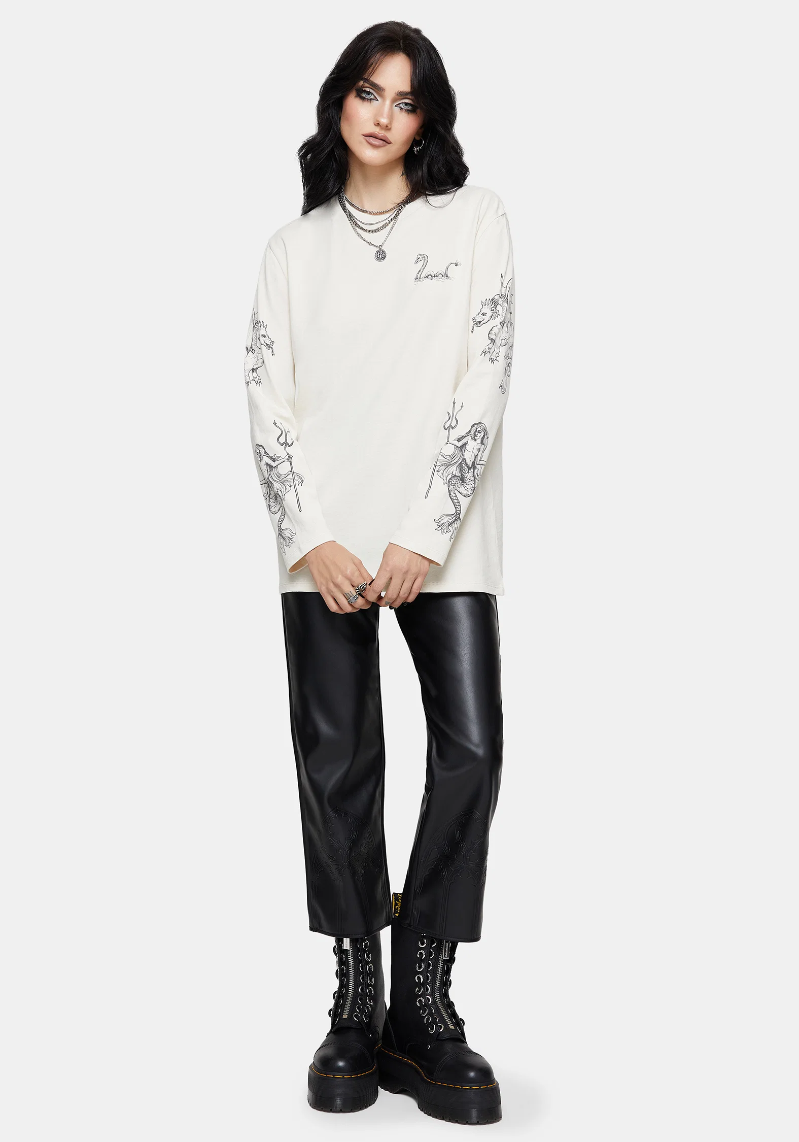 Fenrys Medieval Map Long Sleeved Cream T-Shirt - Image 6