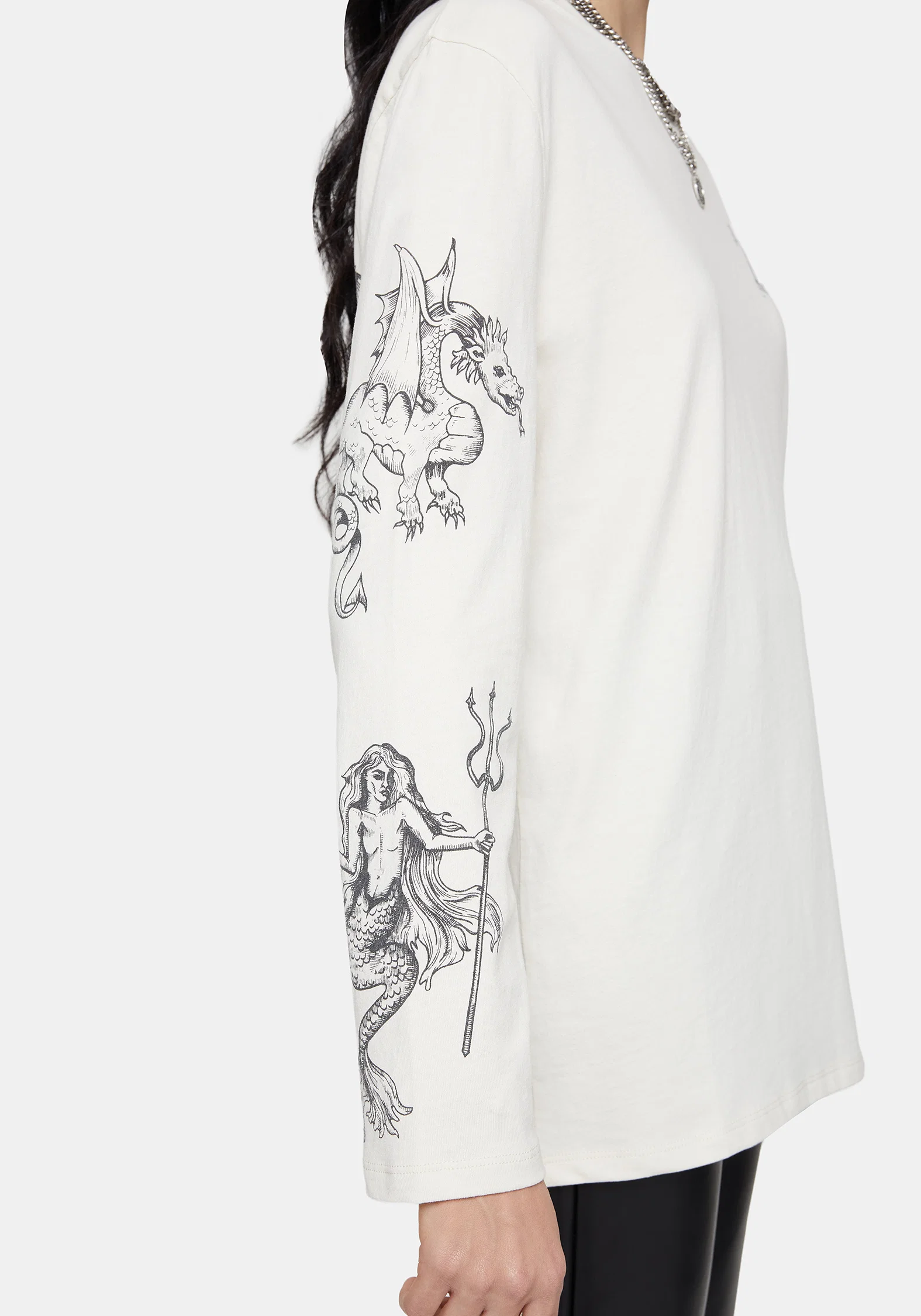 Fenrys Medieval Map Long Sleeved Cream T-Shirt - Image 7