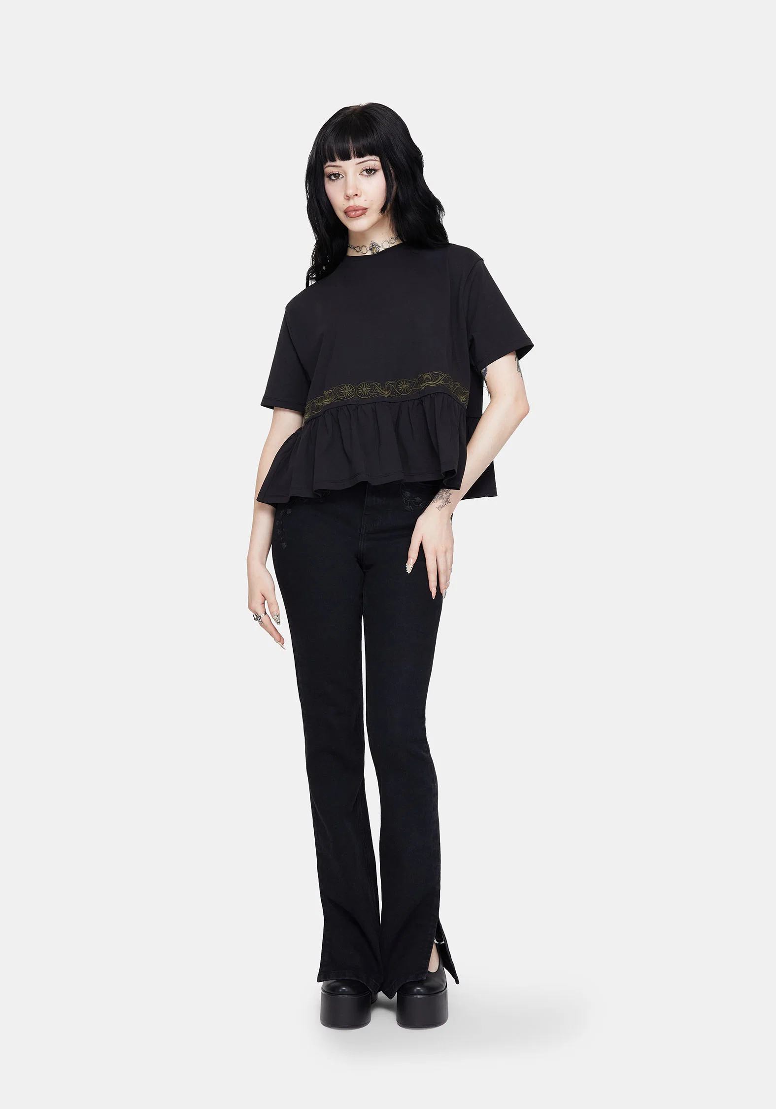Fianna Embroidered Ruffle Hem Crop T-shirt - Image 5