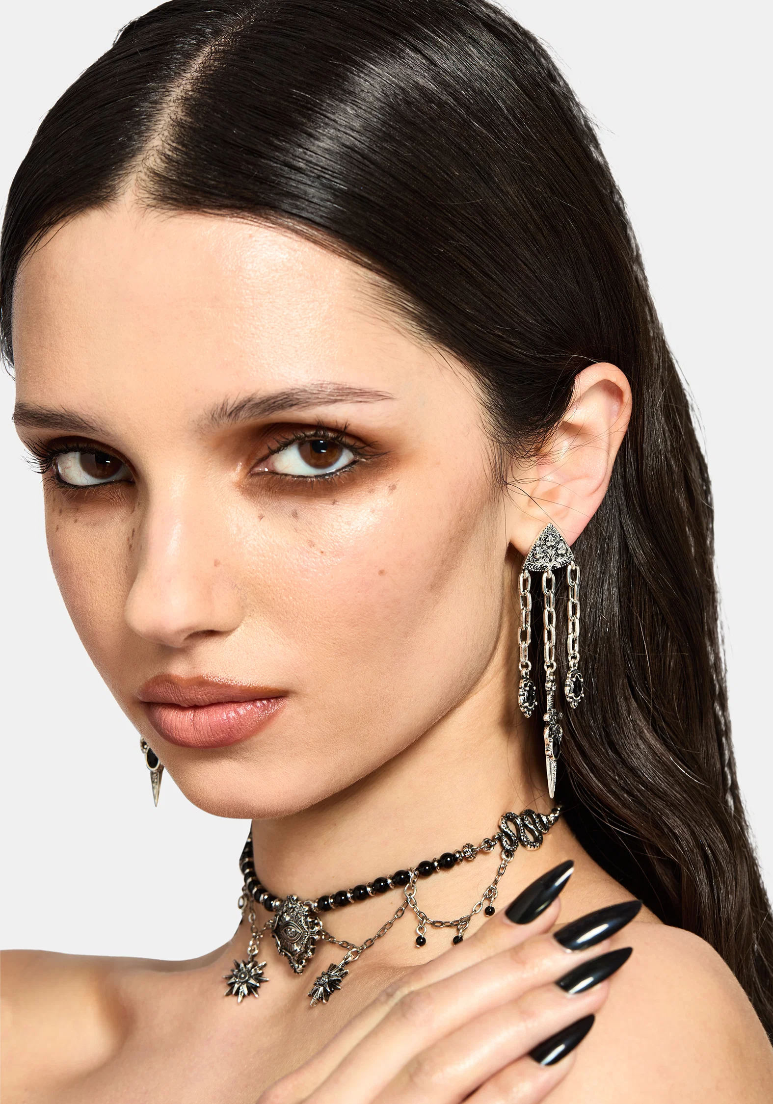 Gorthe Dagger Chain Drop Earrings - Image 2