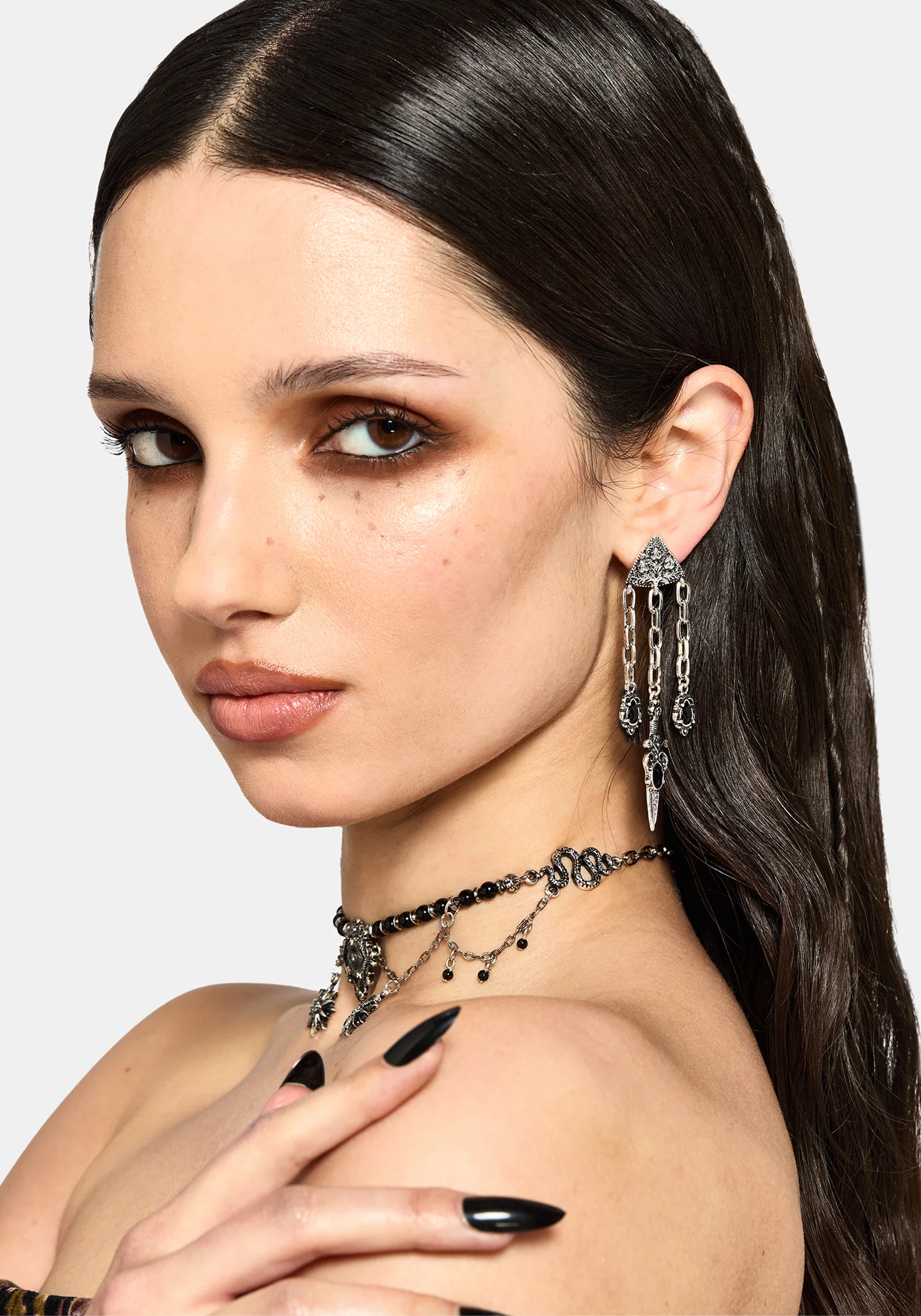 Gorthe Dagger Chain Drop Earrings - Image 5