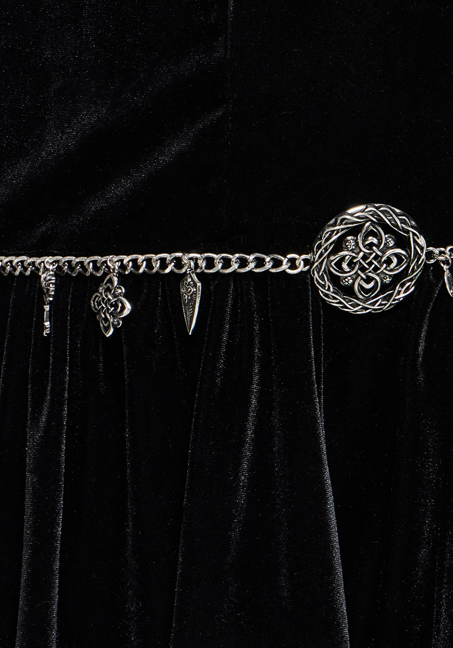 Gorthe Drop Charm Chain Belt - Image 3