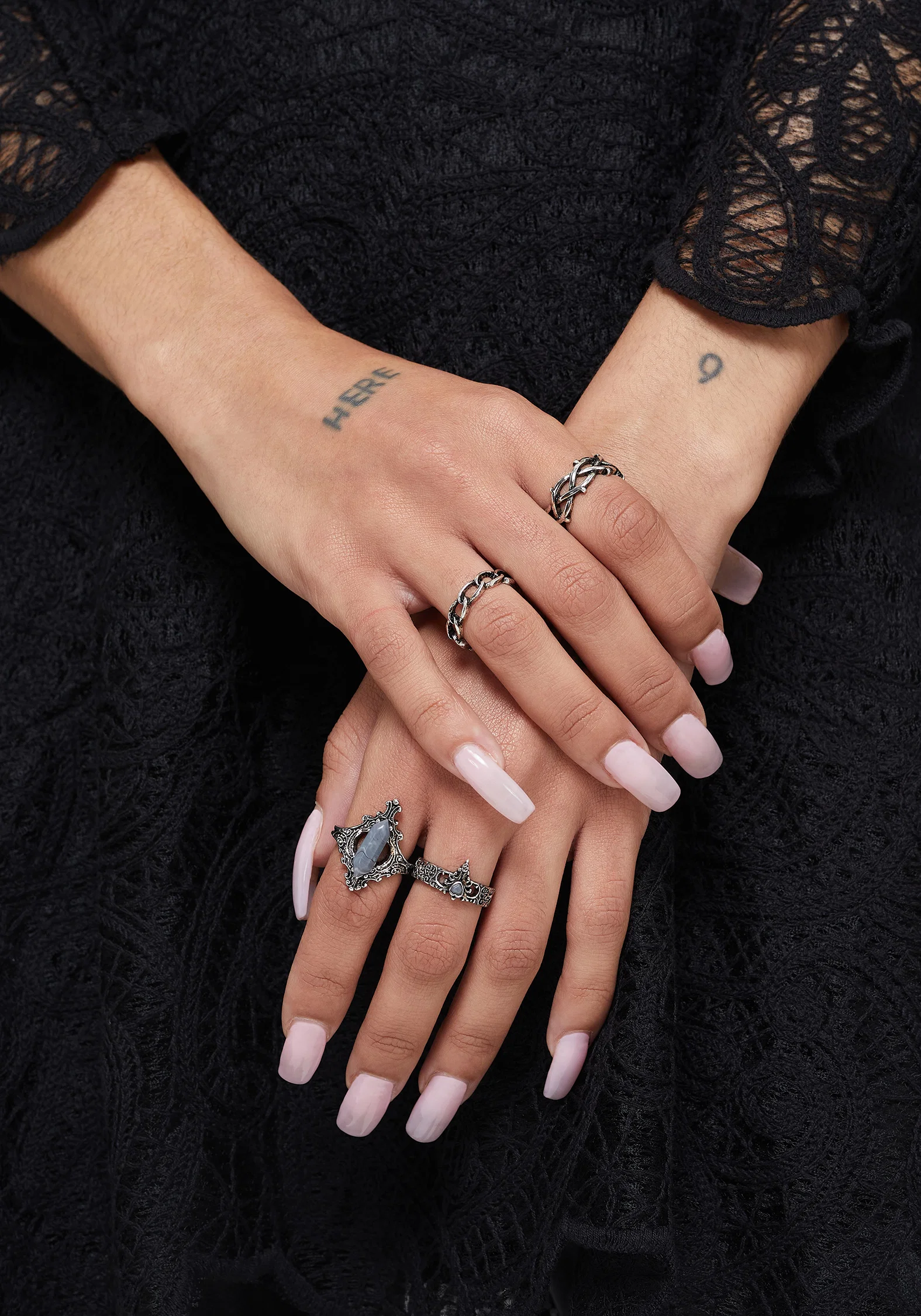 Gothique Assorted Ring Set - Image 6