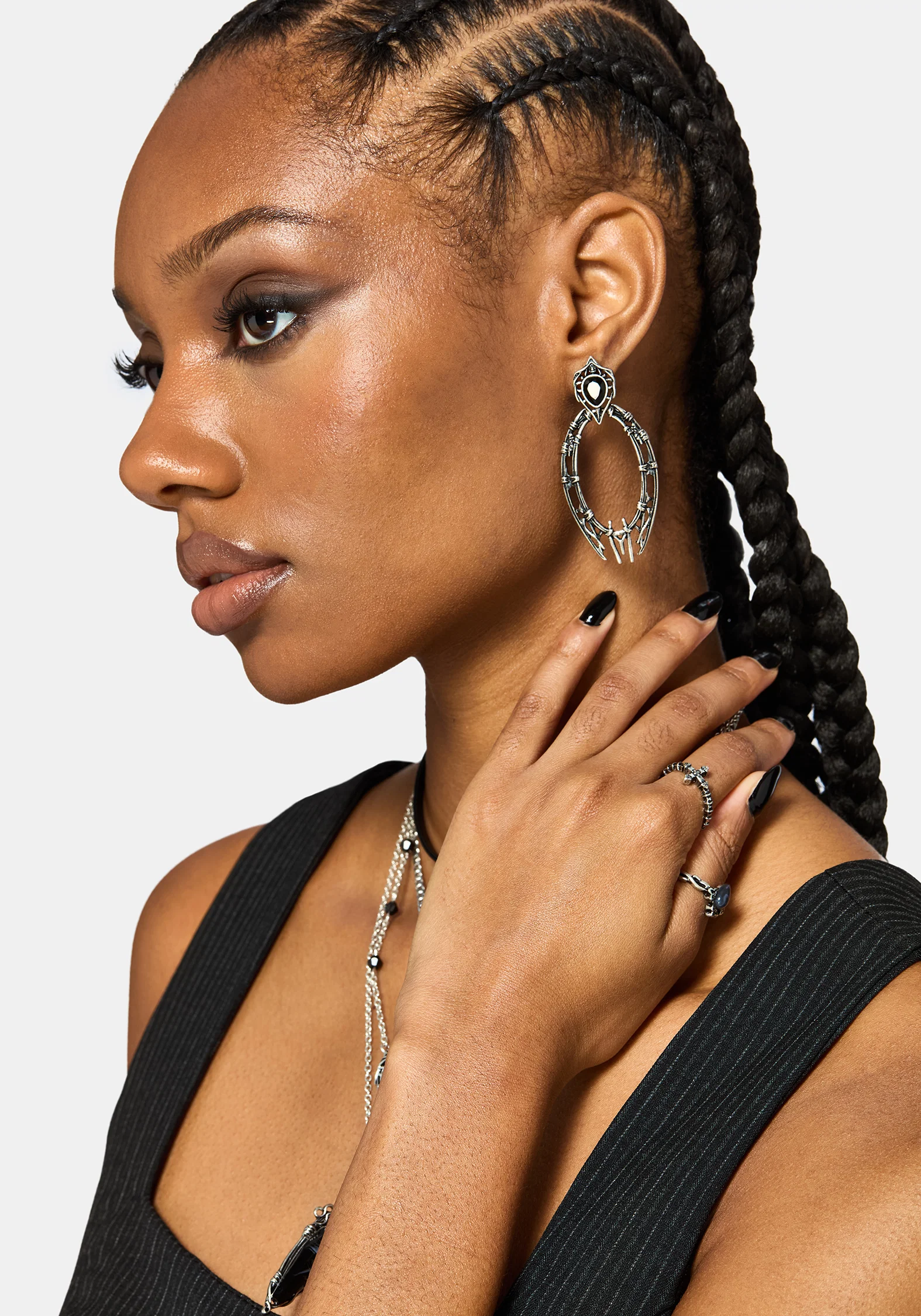 Gothique Stone Drop Earrings - Image 5