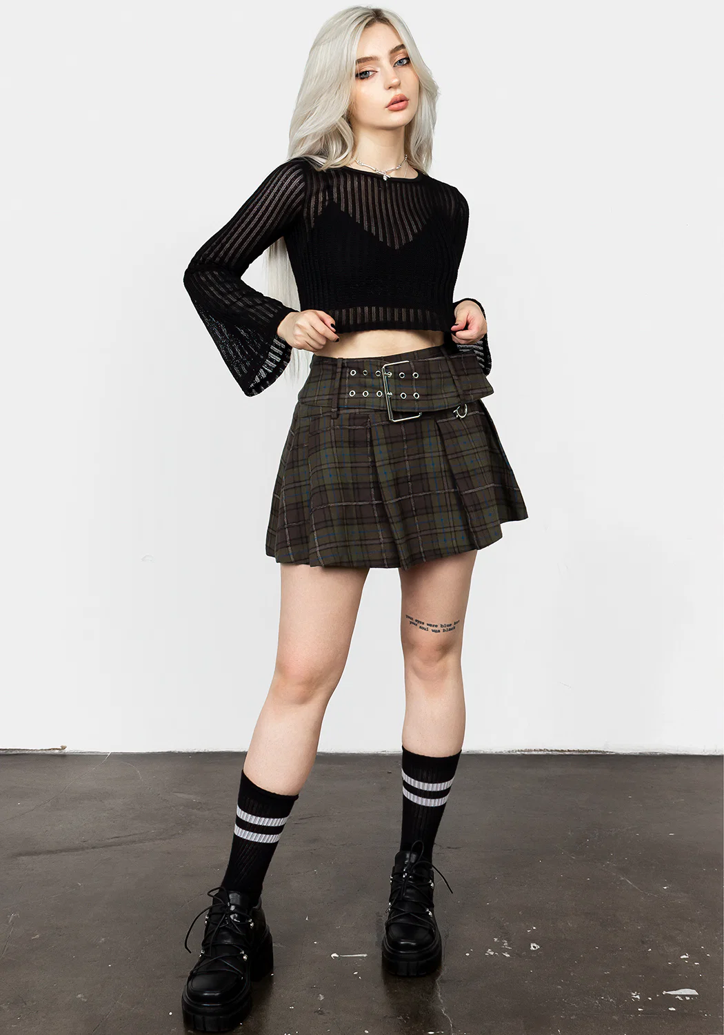 Habundia Flared Sleeve Crop Top - Image 4