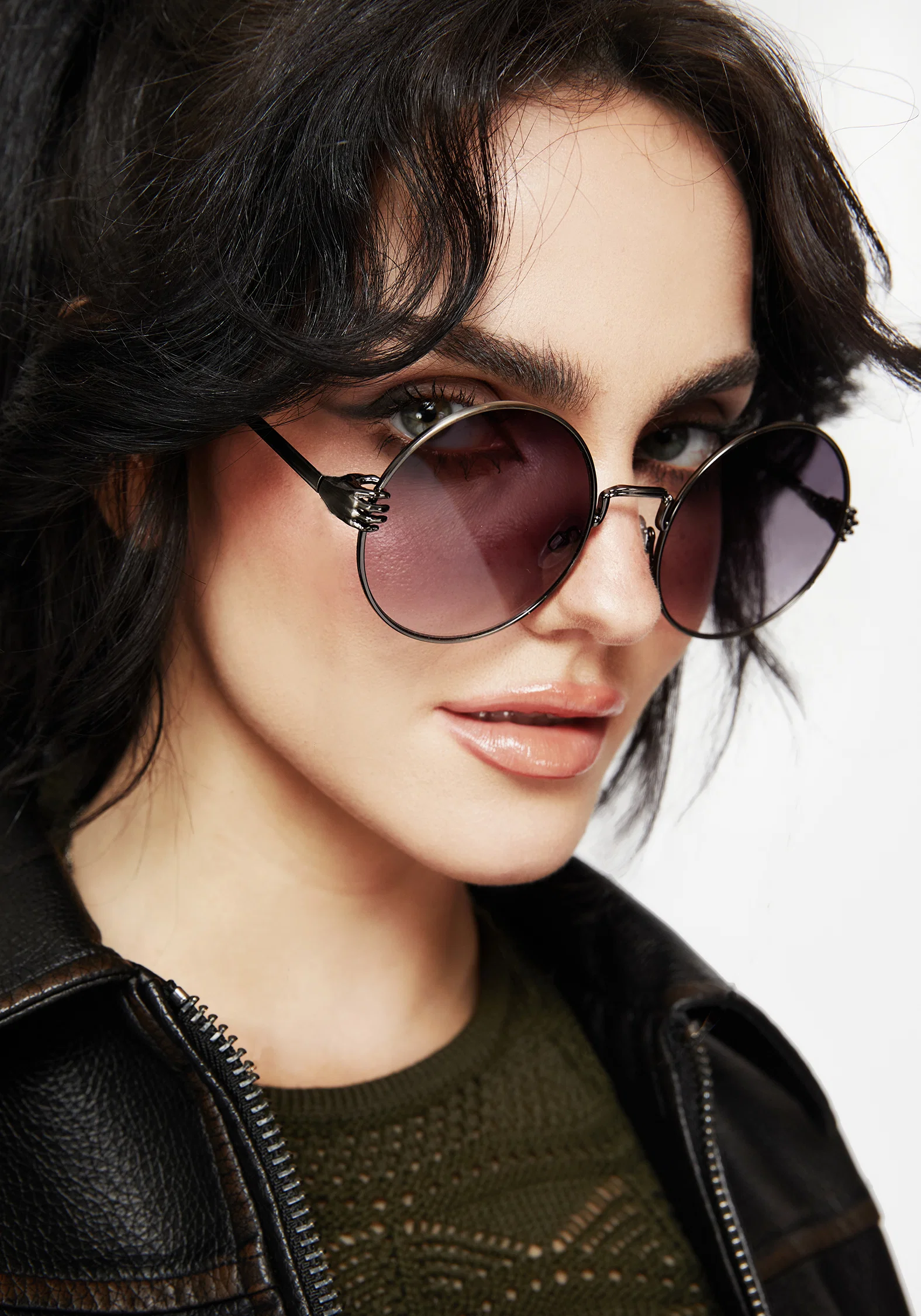 Handfasting Round Sunglasses - Image 7