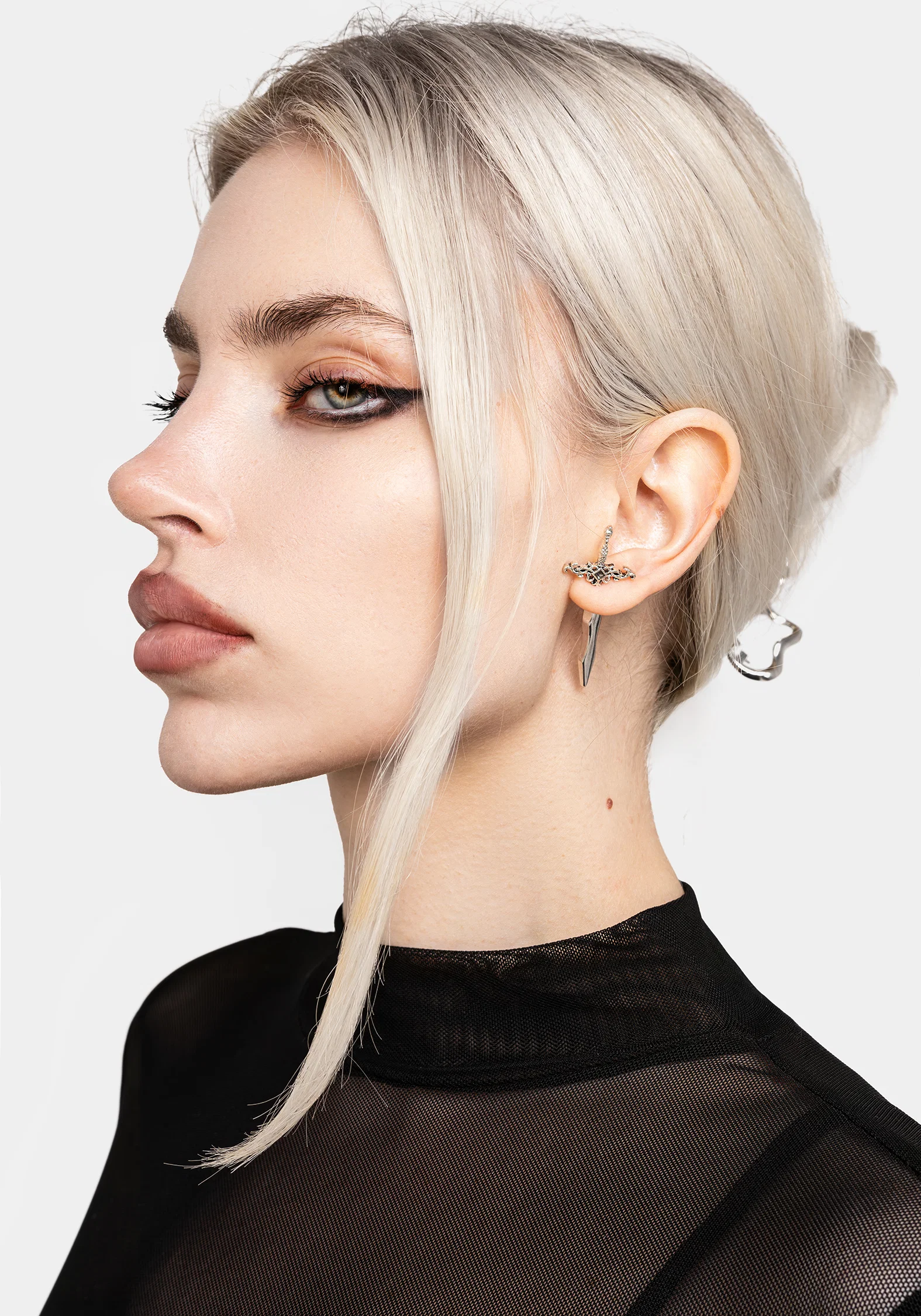 Harpe Dagger Earrings - Image 9