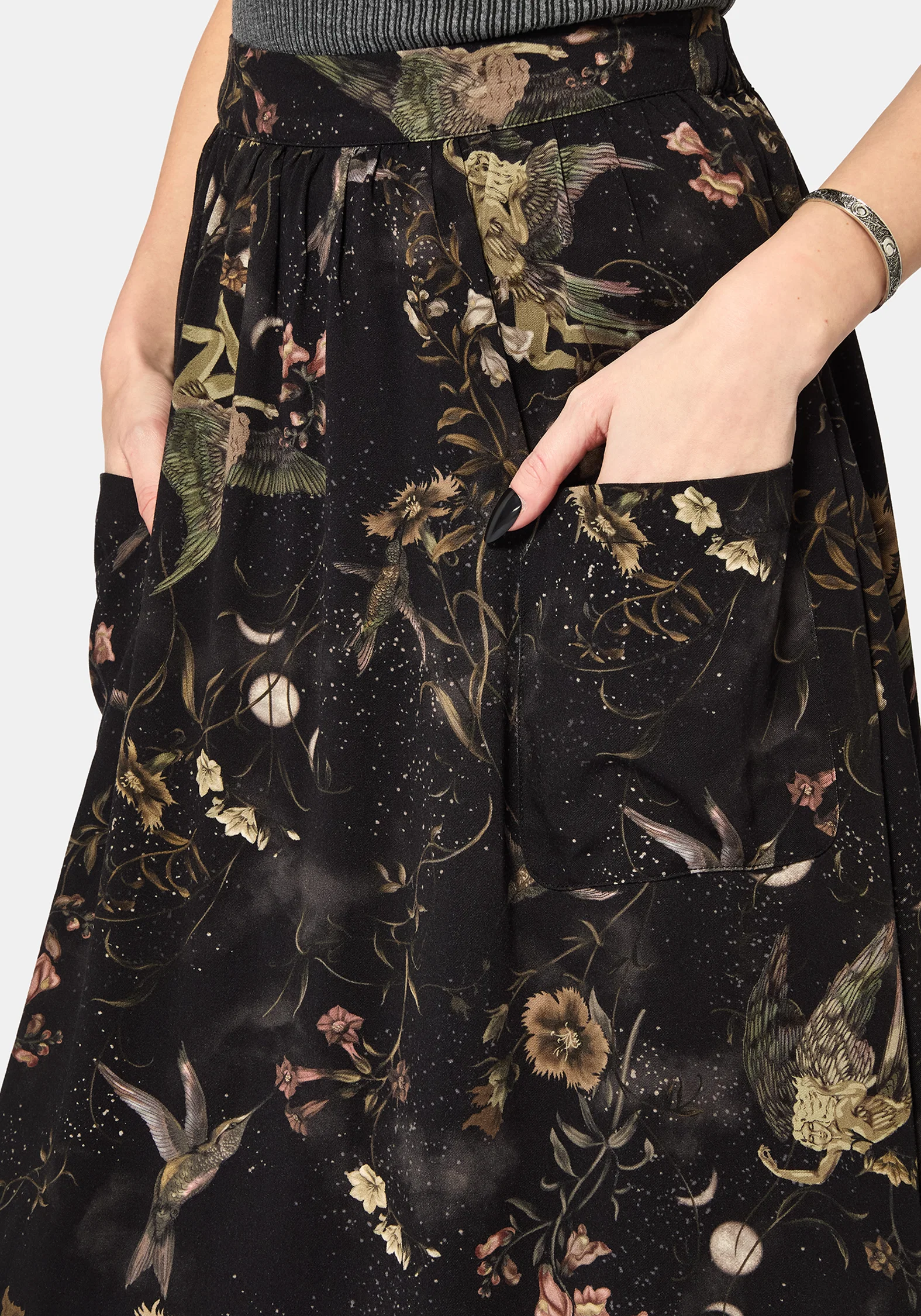 Harpyiai Print Pocket Detail Midaxi Skirt - Image 2