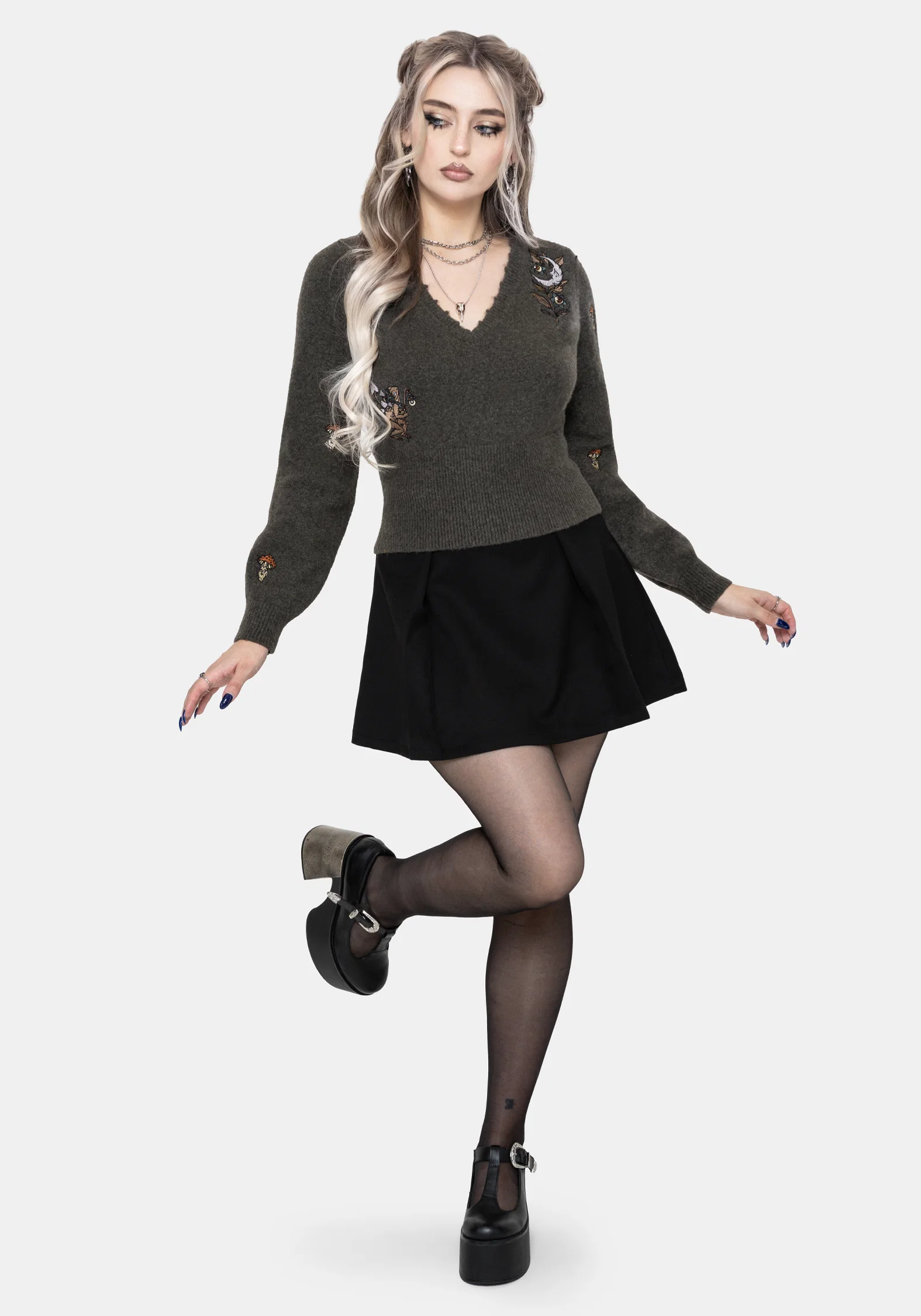 Hexborn Baba Yaga V Neck Embroidered Knit Jumper - Image 5