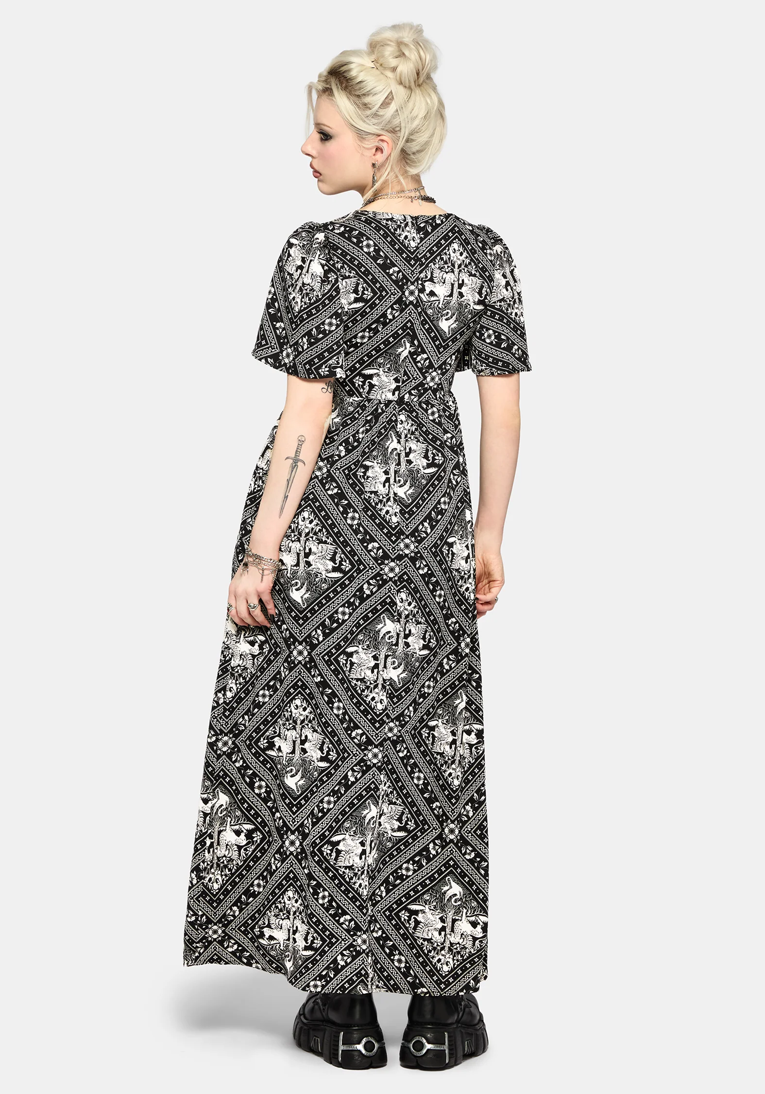Hexweave Print Floaty Sleeve Maxi Dress - Image 5