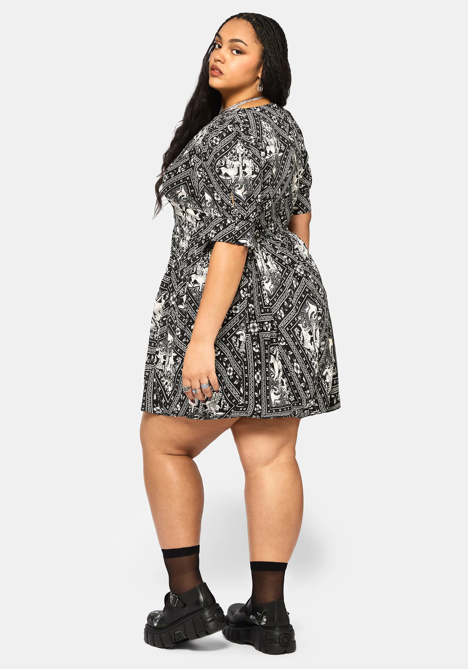 Hexweave Print V Neck Mini Dress - Image 8