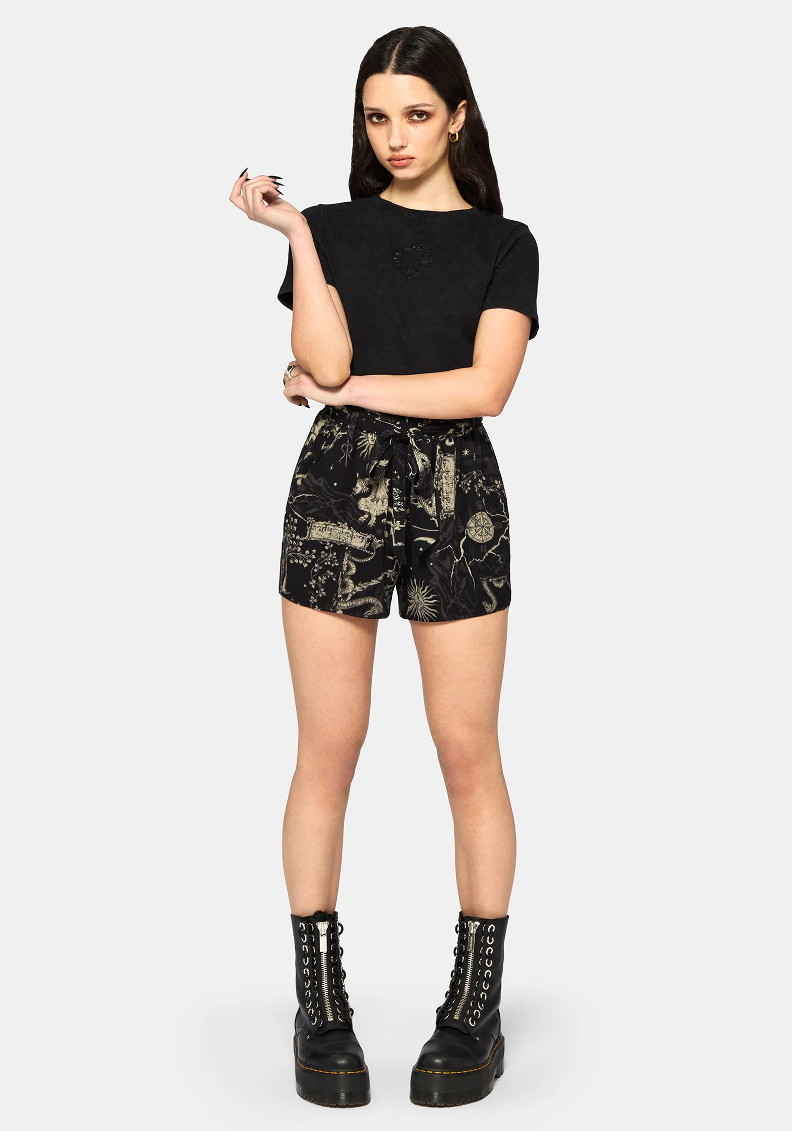 Isolde Medieval Map Paperbag Tie Waist Short - Image 4