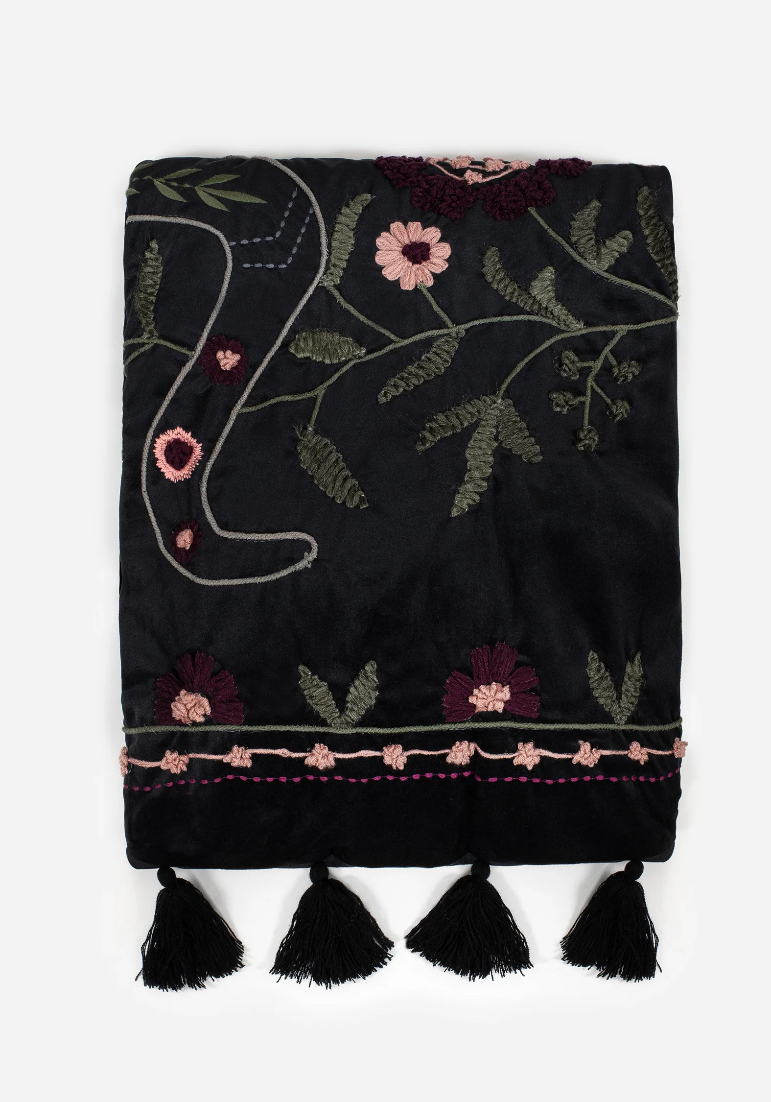 Kobra Embroidered Snake Blanket - Image 4