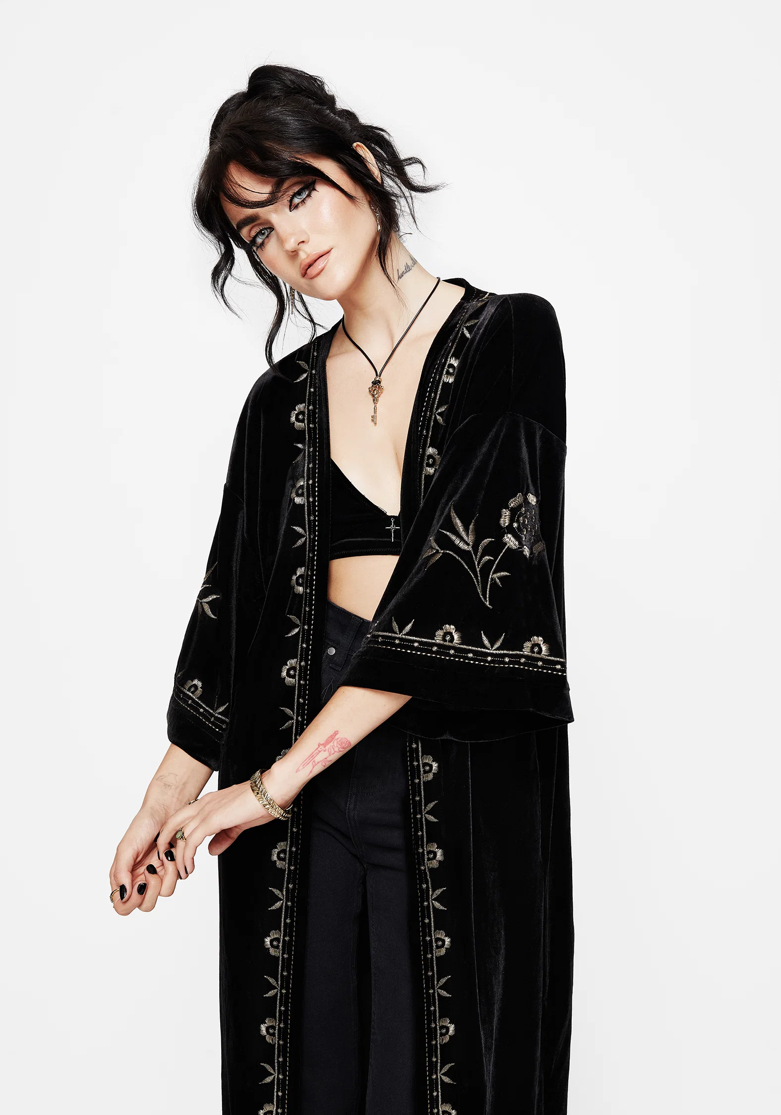 Kobra Velvet Snake Embroidered Longline Kimono - Image 7
