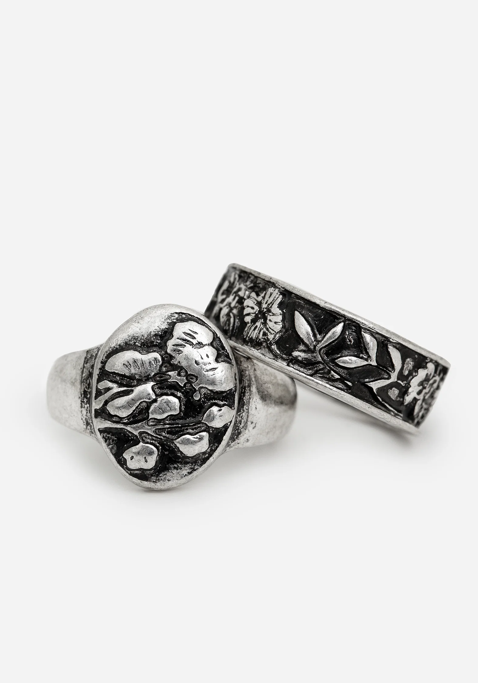 Laverna Floral Ring Set - Image 2