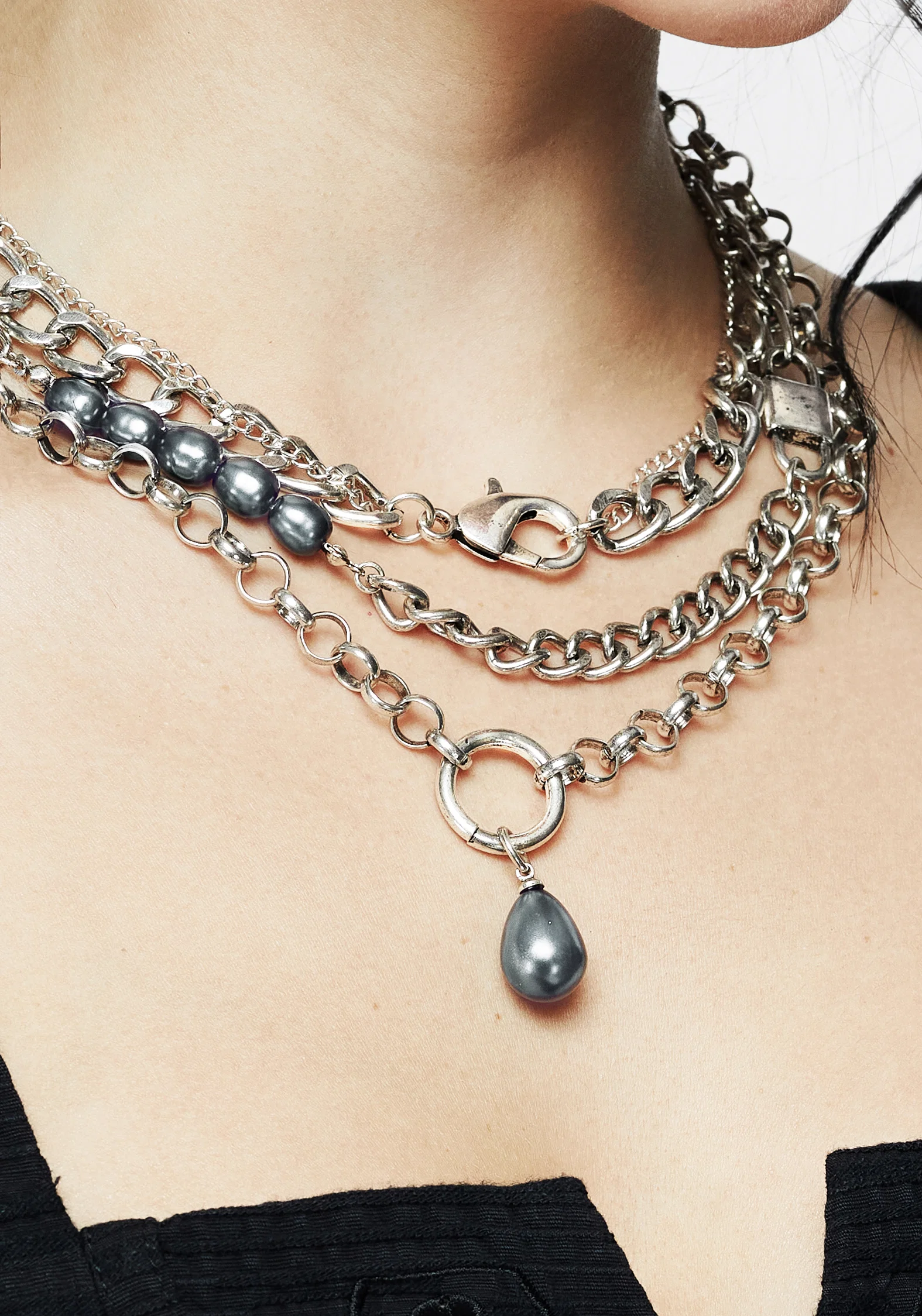 Leila Pearl Layered Necklace - Image 3