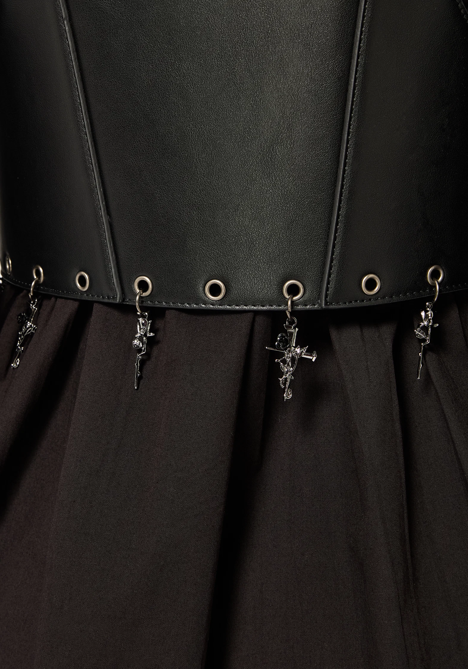 Lira Assorted Charm Harness - Image 5