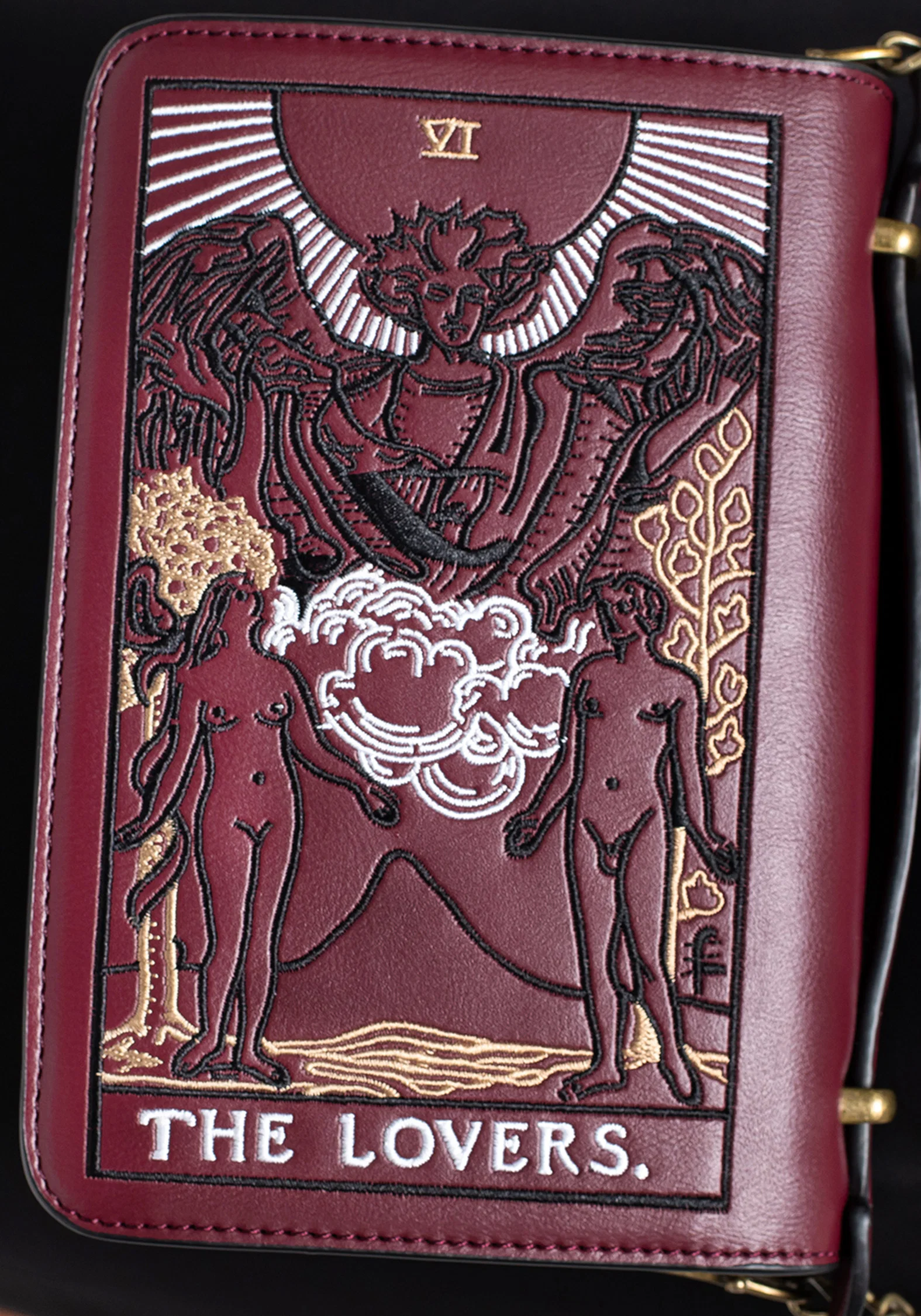 Lovers Embroidered Crossbody Clutch Bag - Image 2