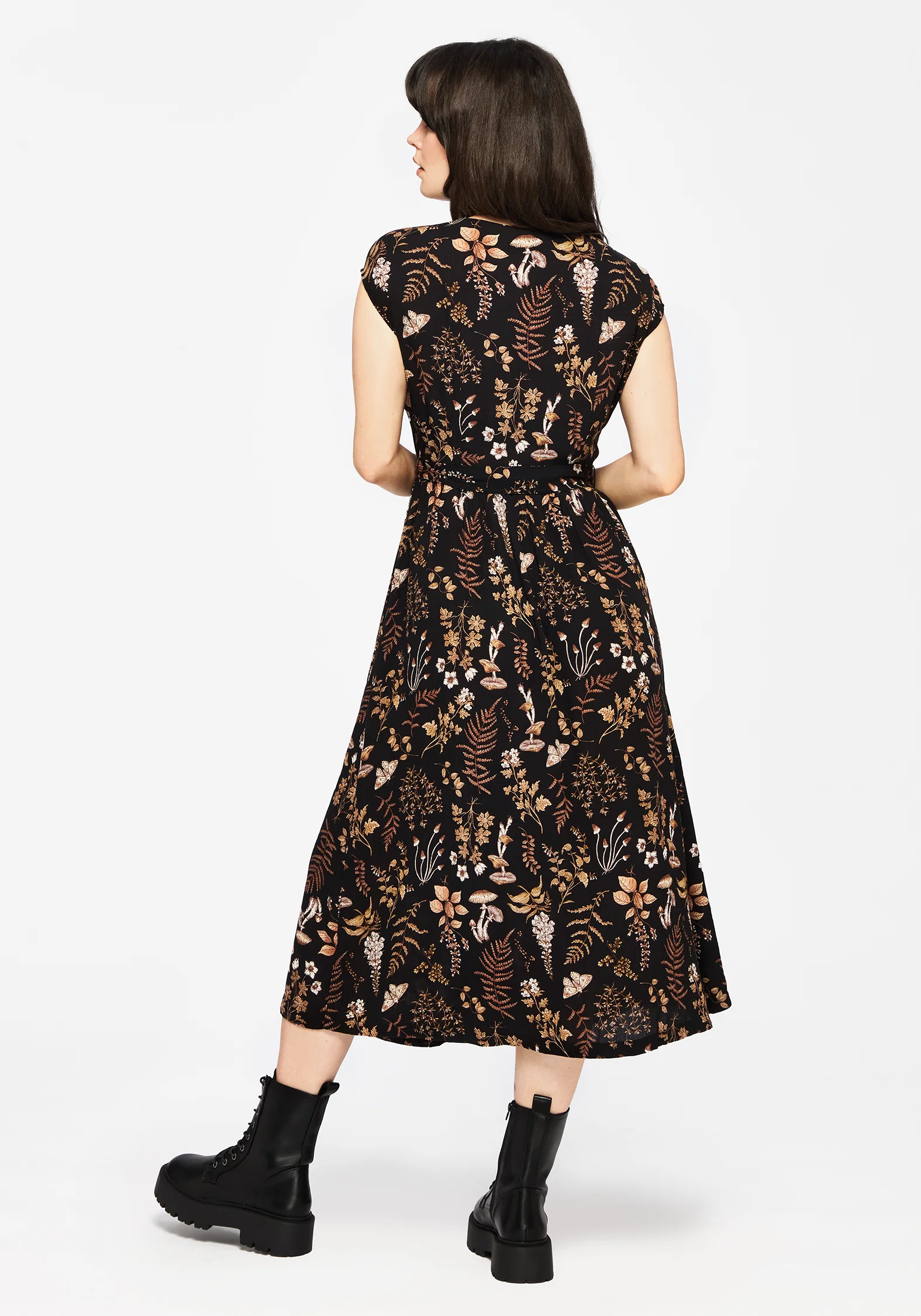 Luthien Crinkle Printed Button Up Midi Dress - Image 3