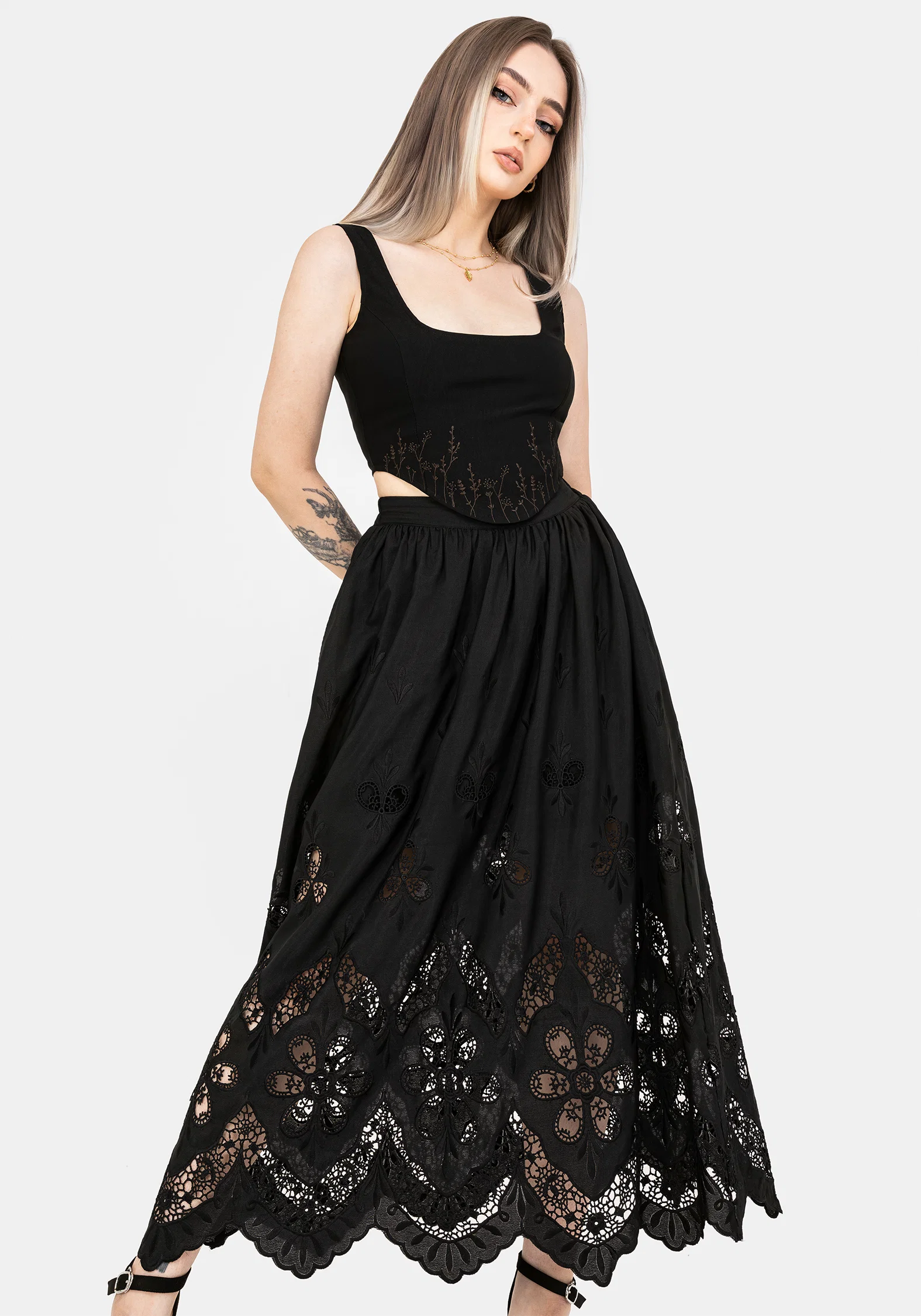 Maple Broderie Hem Maxi Skirt - Image 6