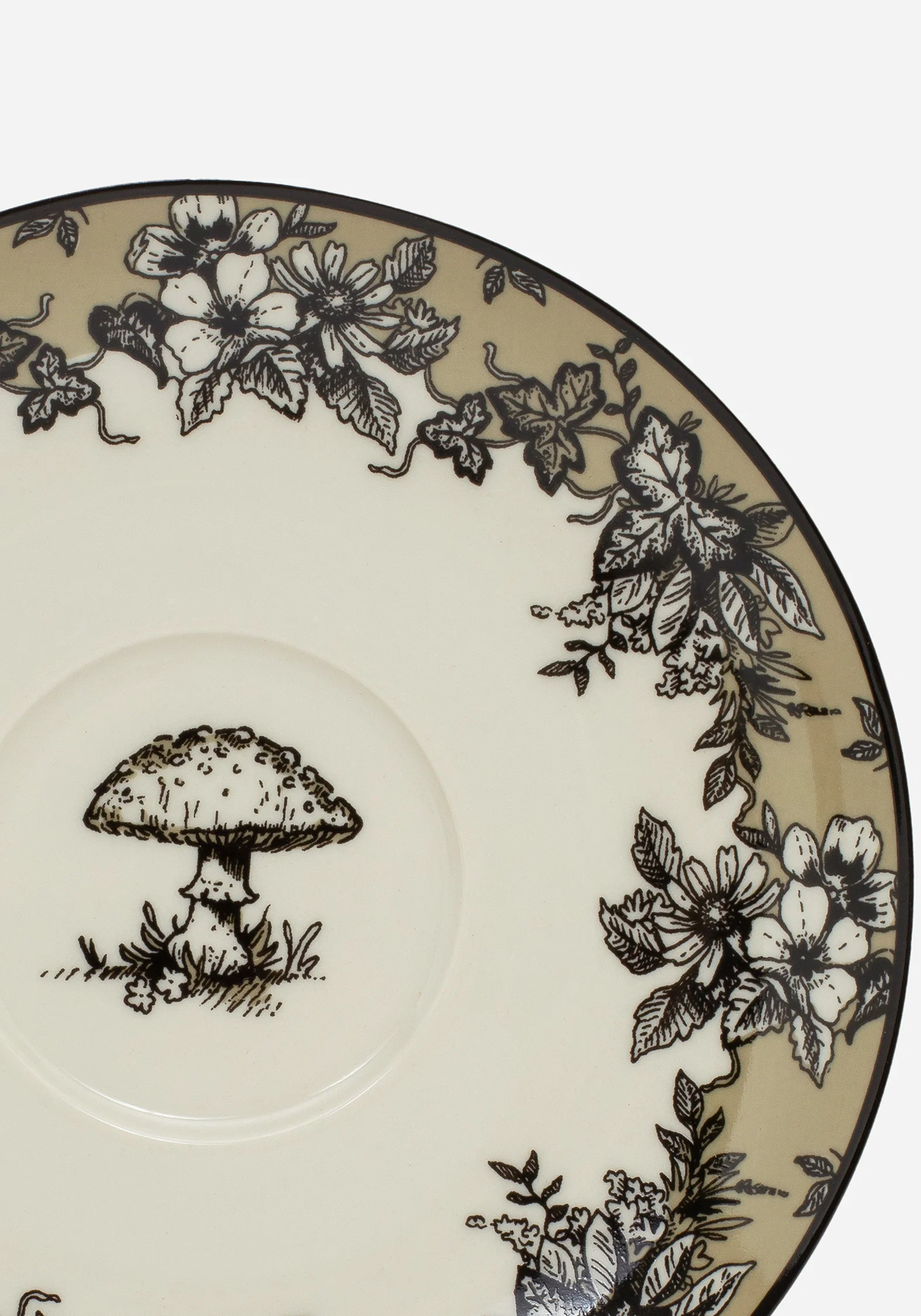 Maypole Cup and Saucer Set - Image 3