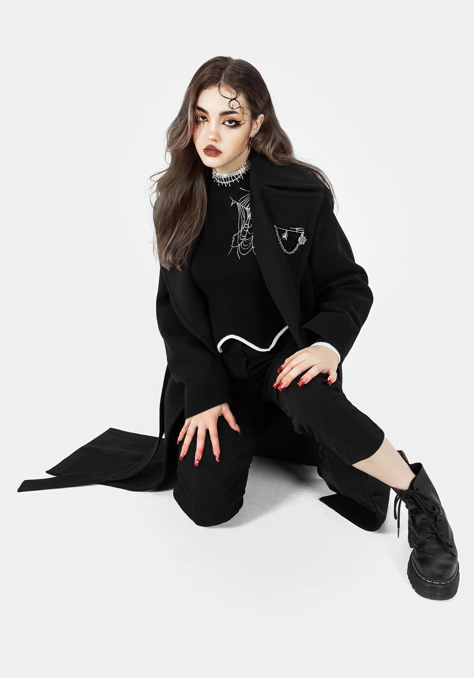 Meltdown Oversized Coat with Brooch - Black - Image 4